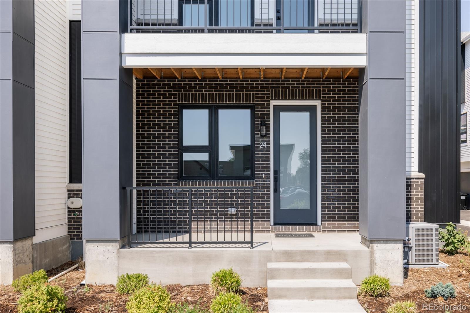 8280 E 36th Avenue Unit: 24