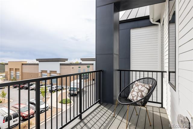 8280 E 36th Avenue Unit: 27