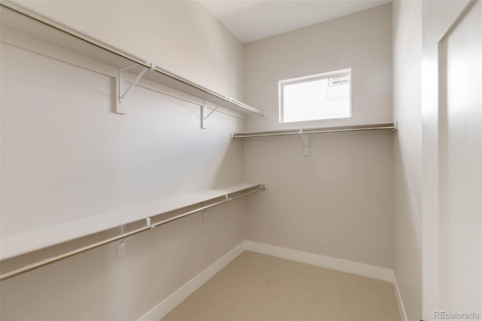 8260 E 36th Avenue Unit: 29