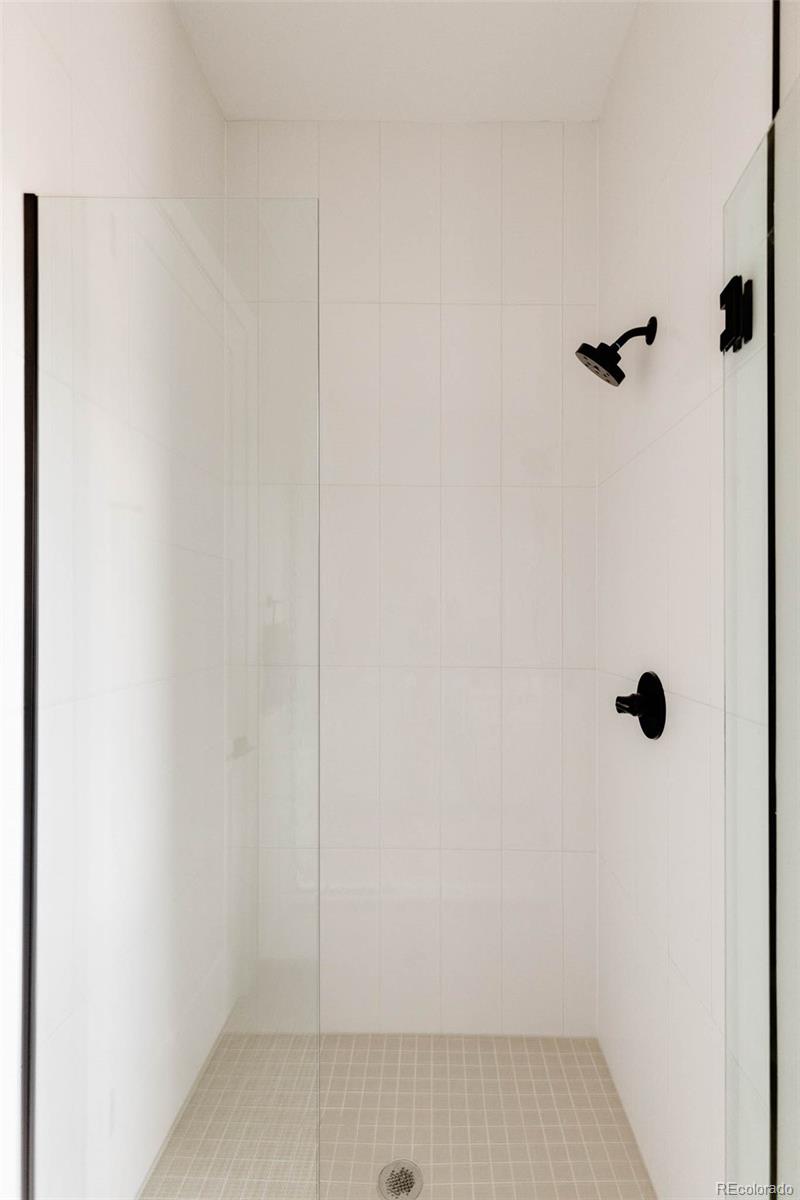 8260 E 36th Avenue Unit: 29