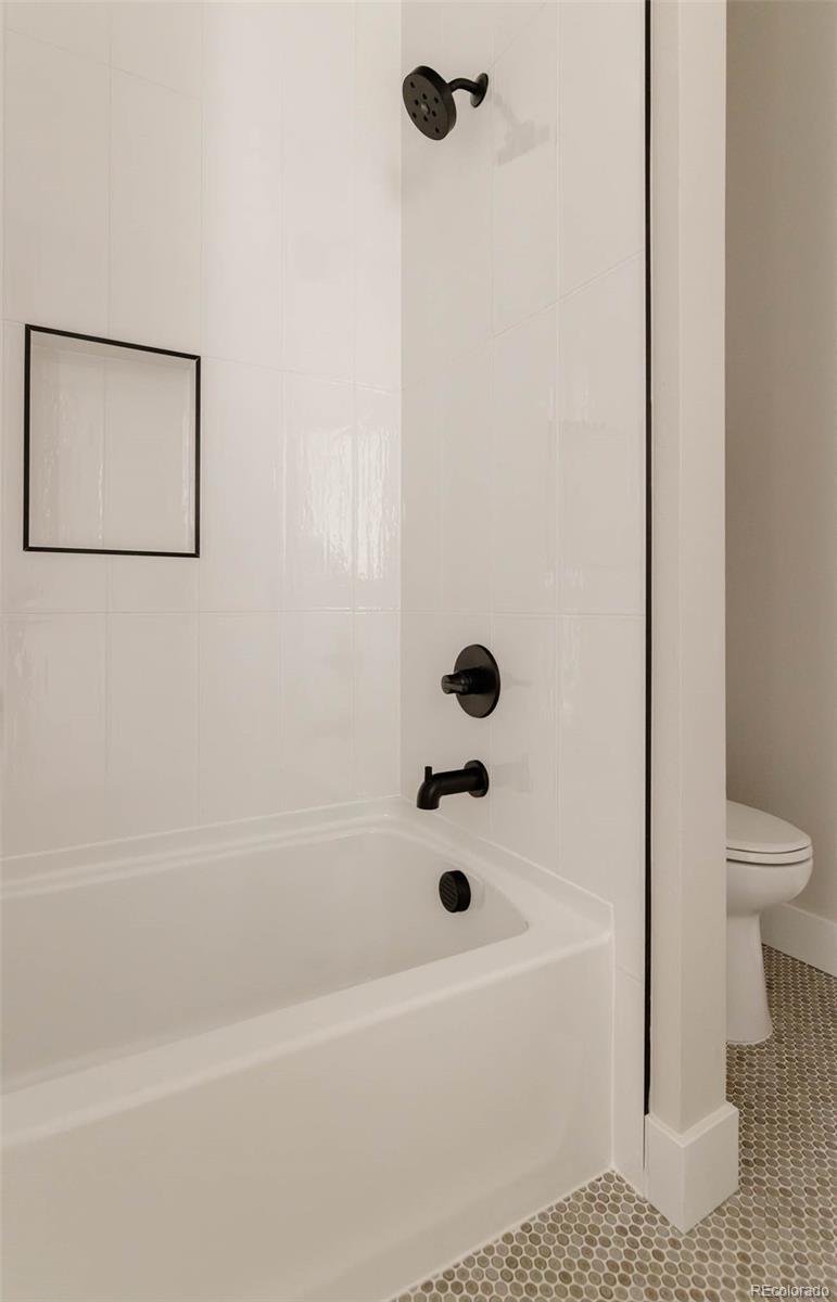 8260 E 36th Avenue Unit: 29