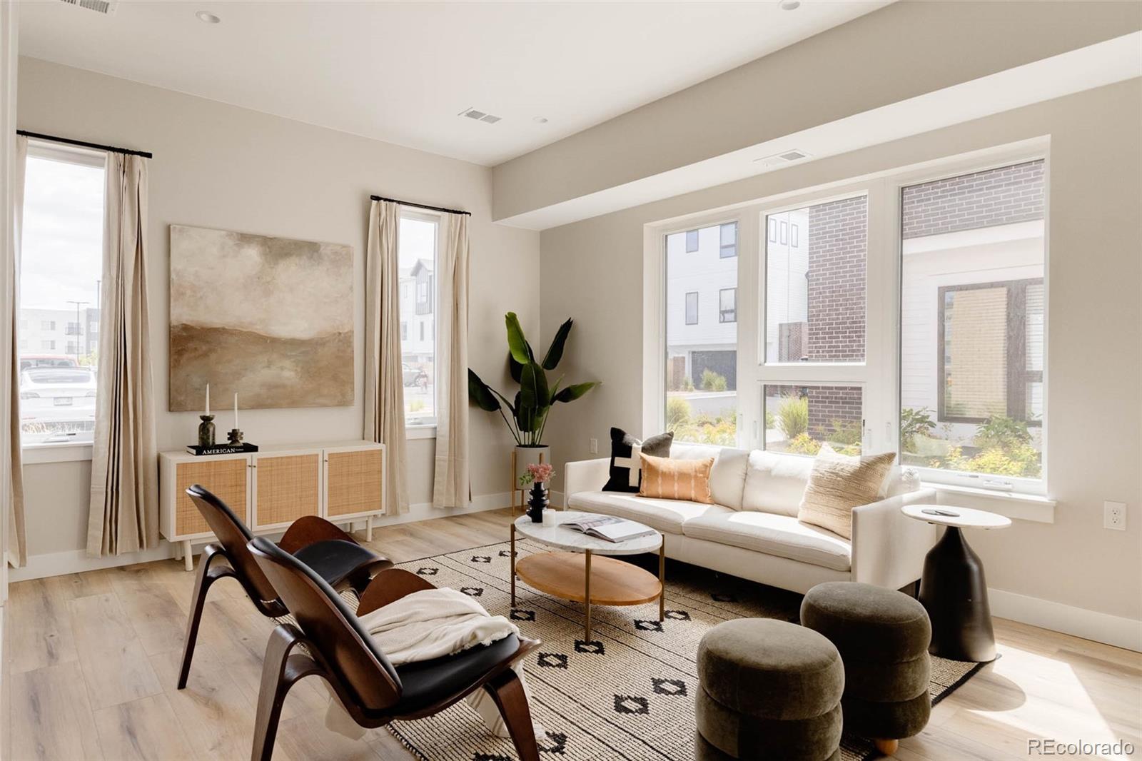 8260 E 36th Avenue Unit: 29