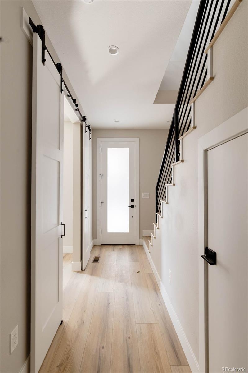 8260 E 36th Avenue Unit: 31