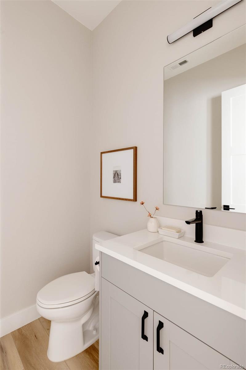 8260 E 36th Avenue Unit: 31