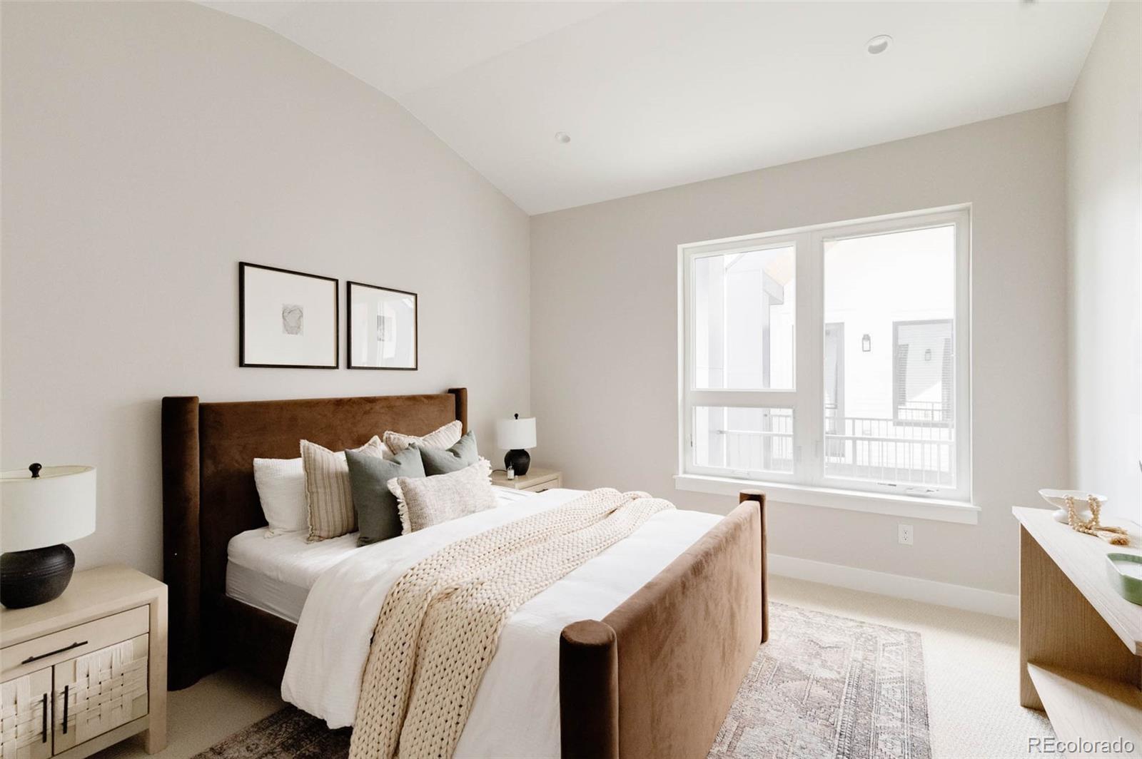 8260 E 36th Avenue Unit: 31