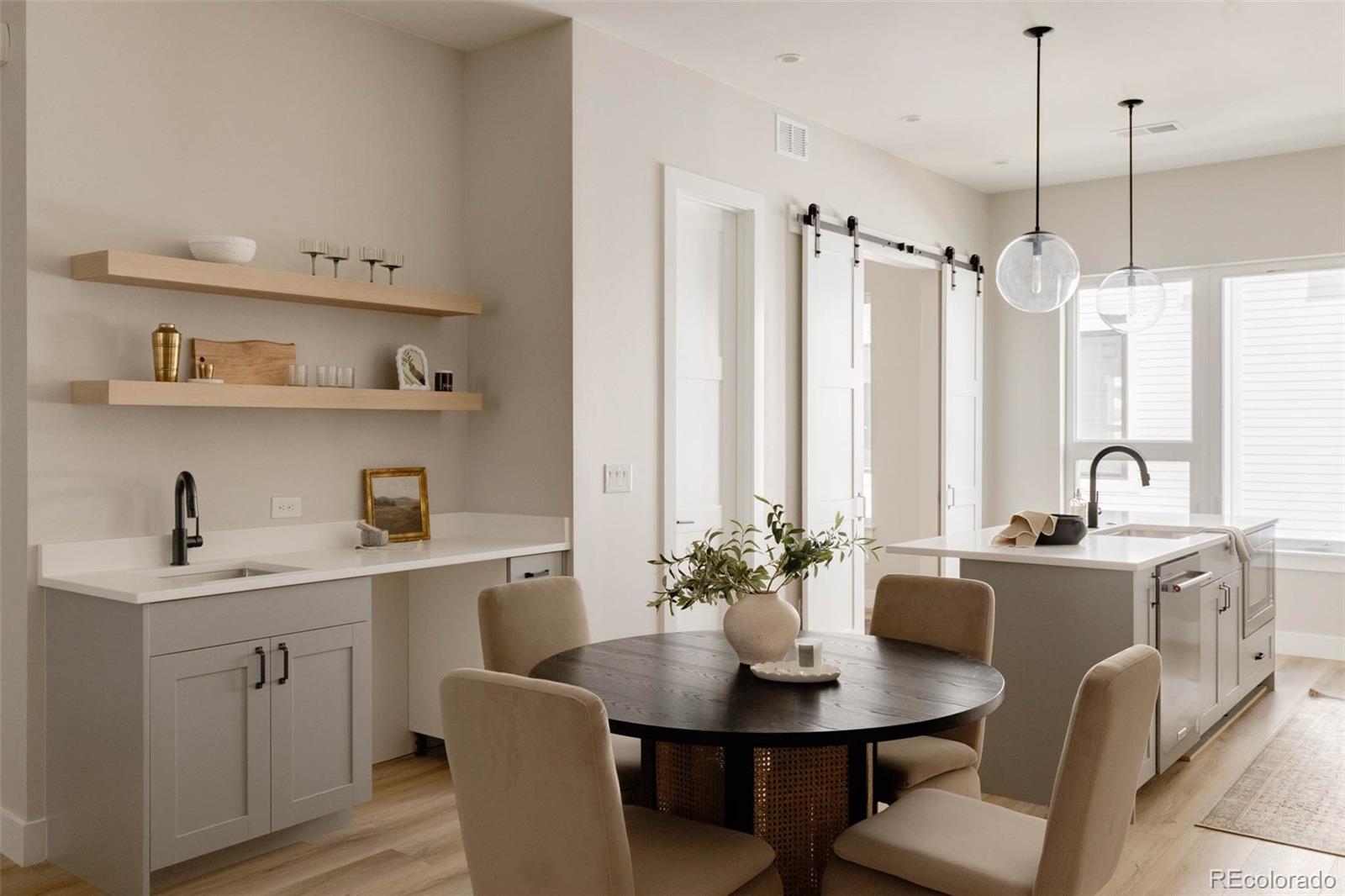 8260 E 36th Avenue Unit: 31