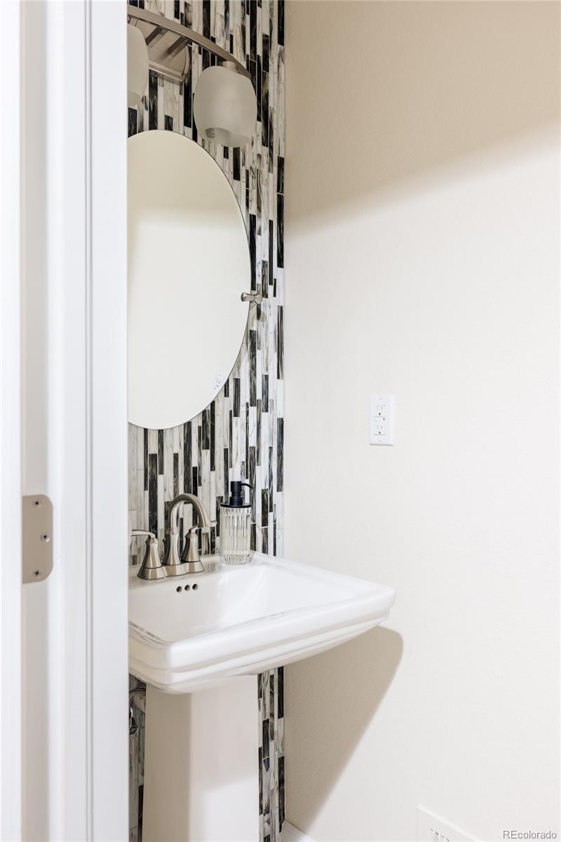 2899 Trinity Loop