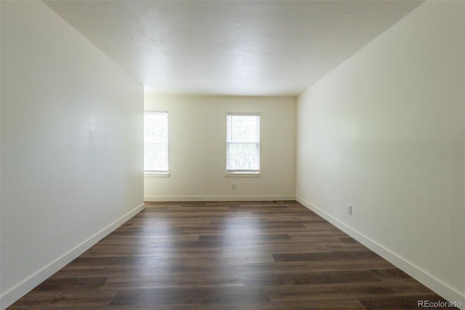 1410 S Vaughn Circle