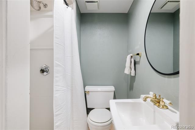 6335 S Geneva Circle