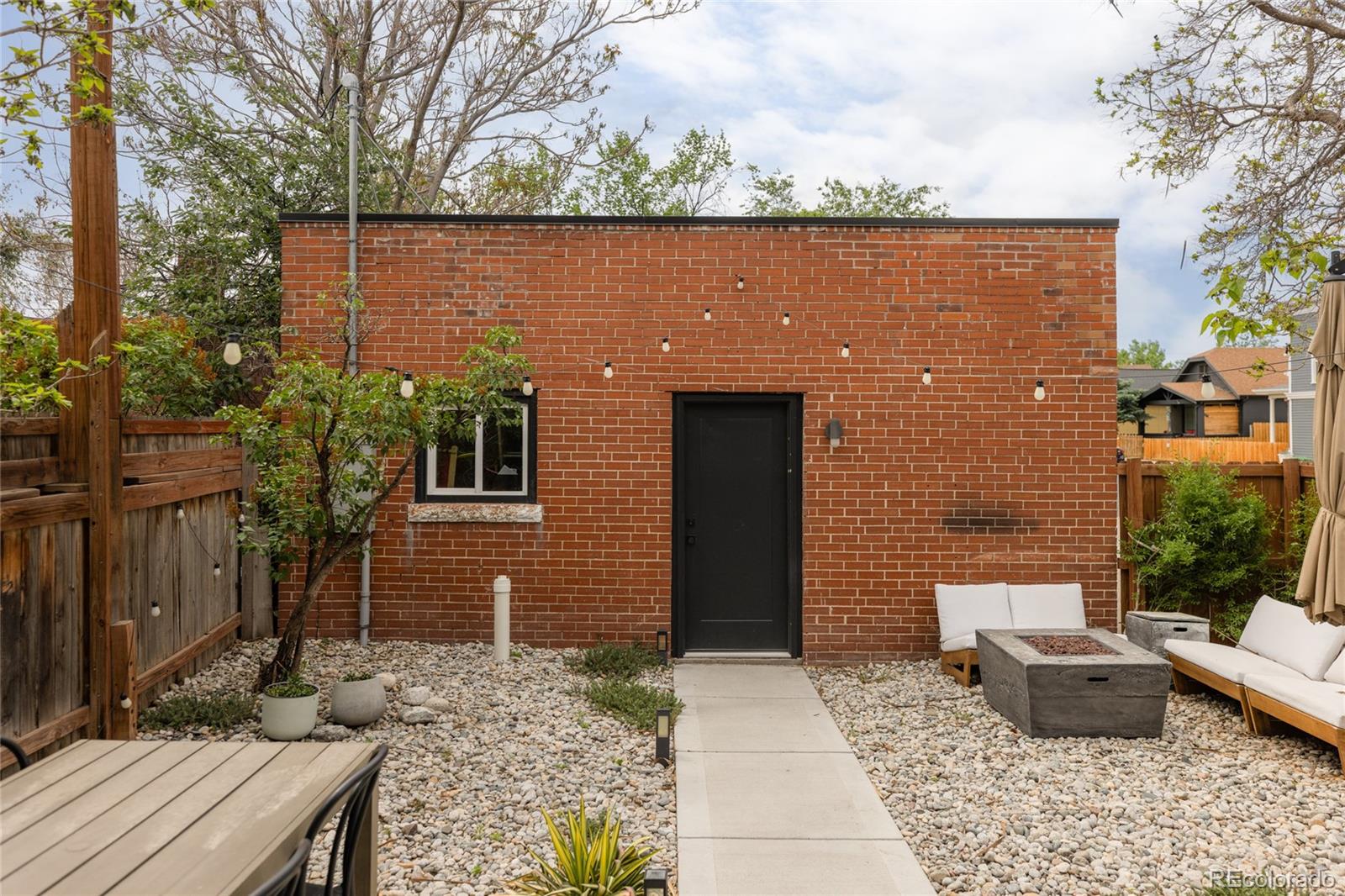 534 W 4th Avenue