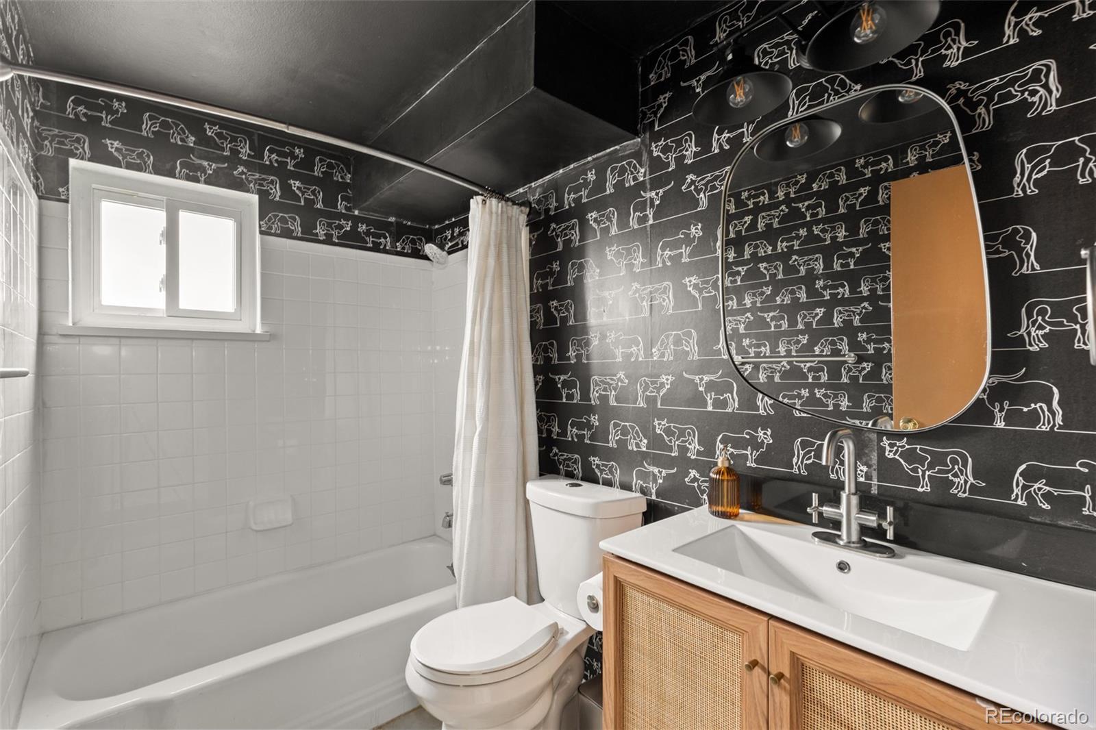 1890 S Monaco Parkway