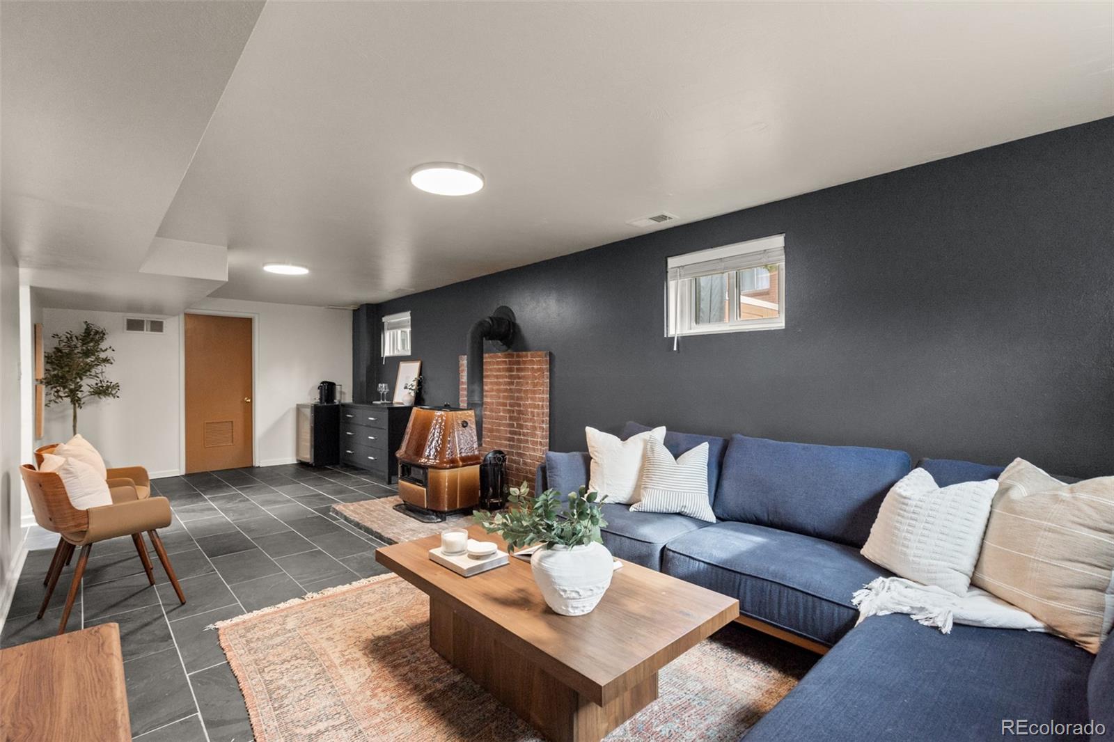 1890 S Monaco Parkway