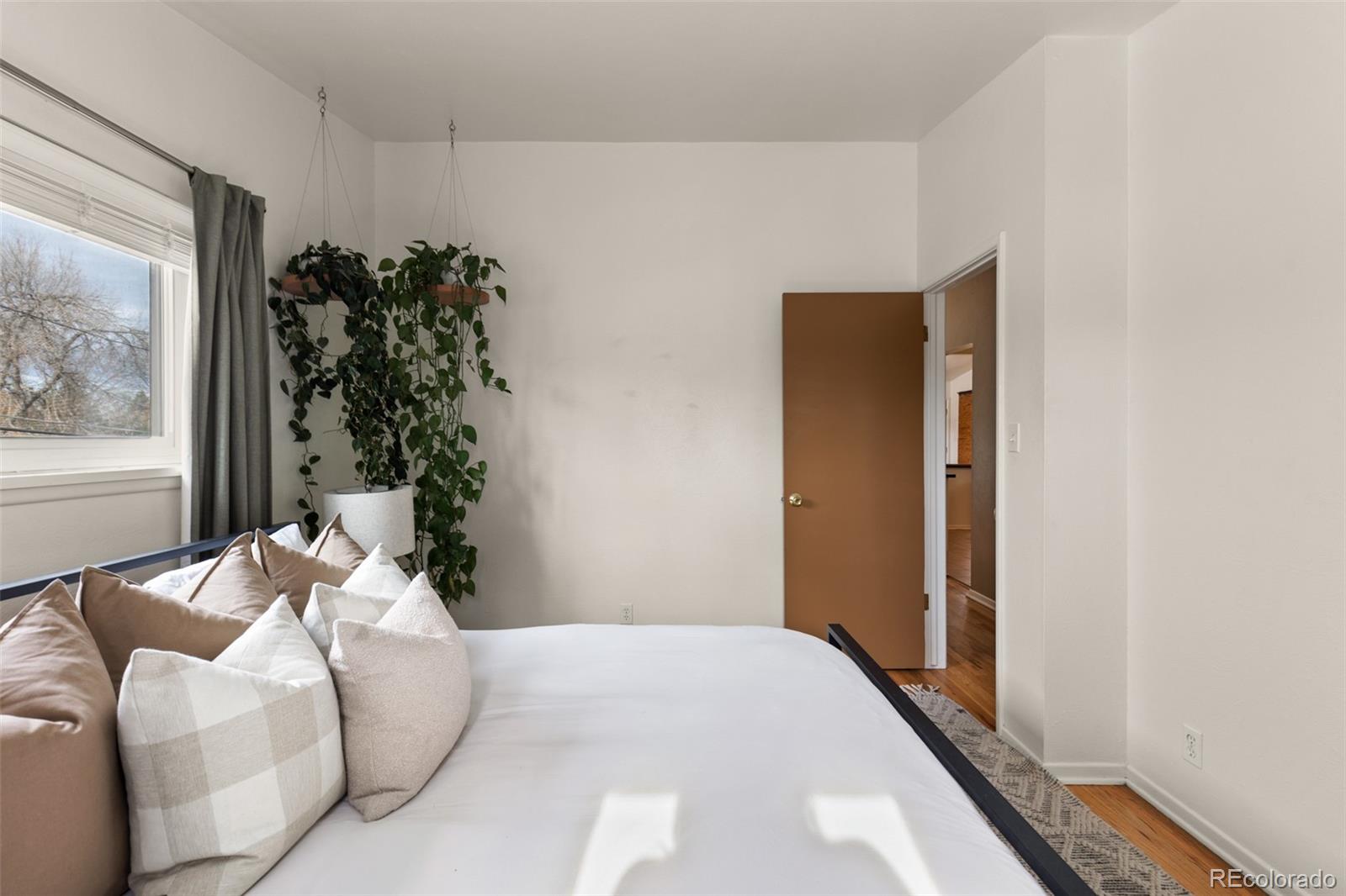 1890 S Monaco Parkway