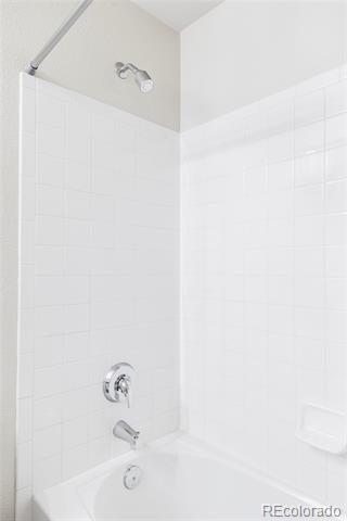 9124 E 29th Place