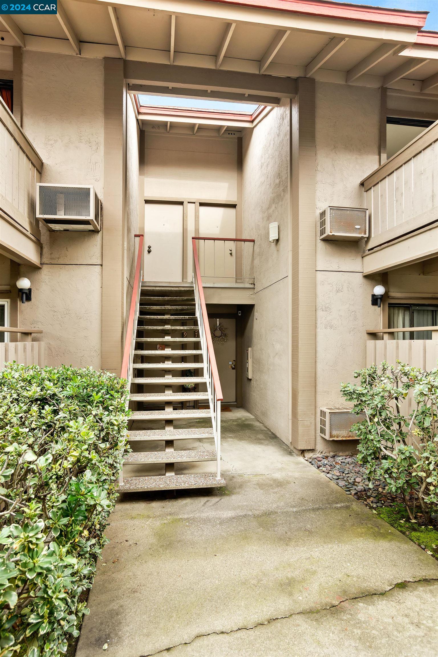 100 Kinross Dr # 38