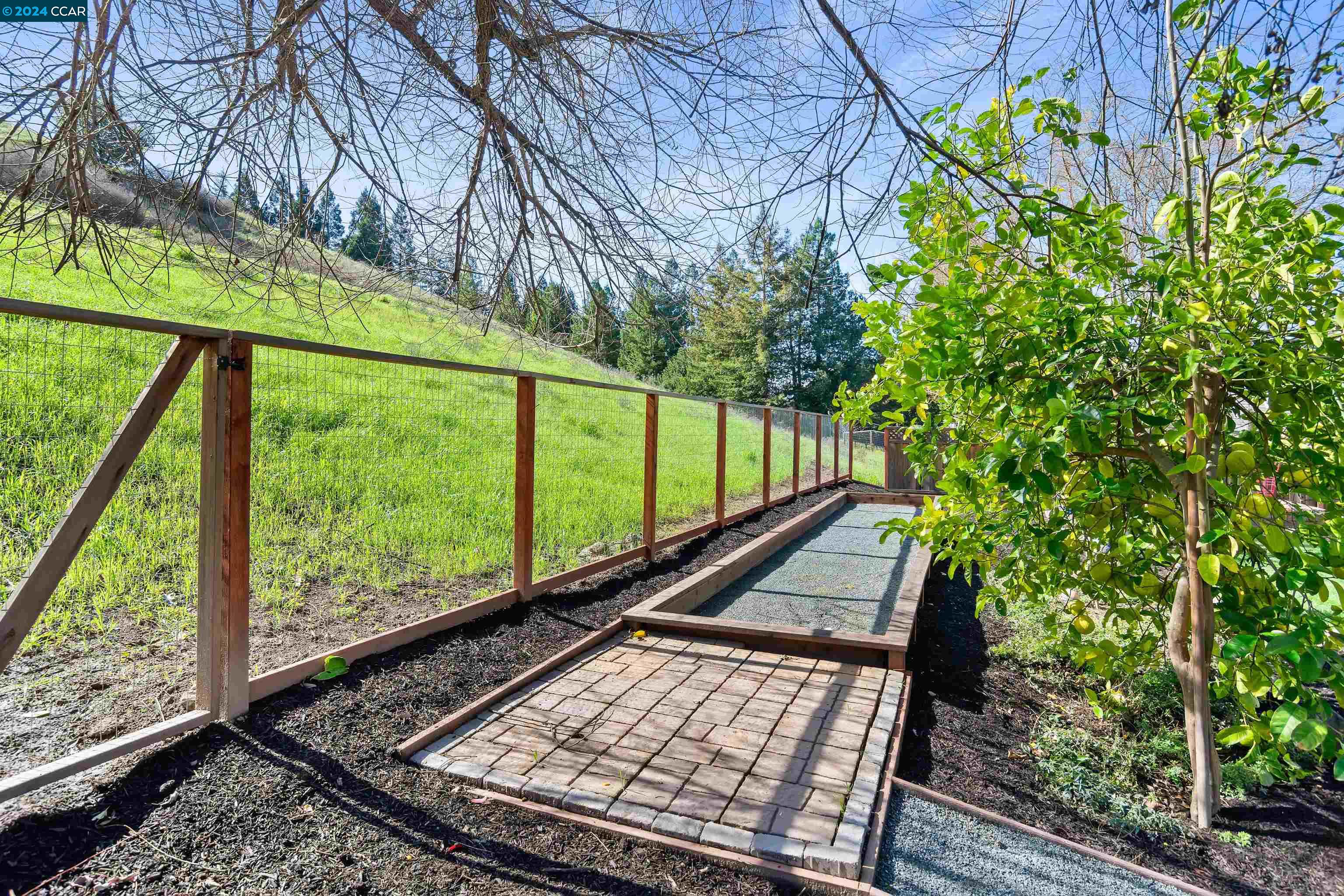 4242 Quail Run Dr