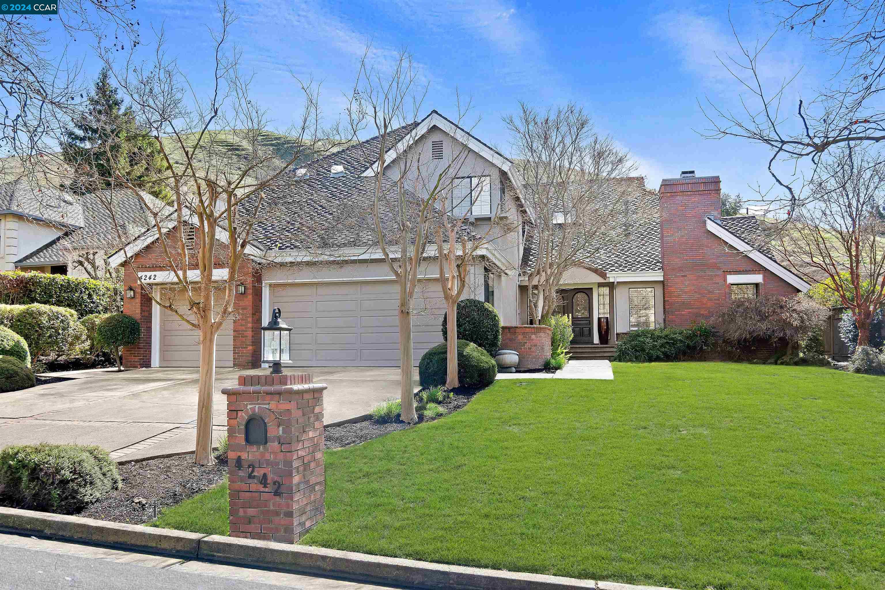 4242 Quail Run Dr