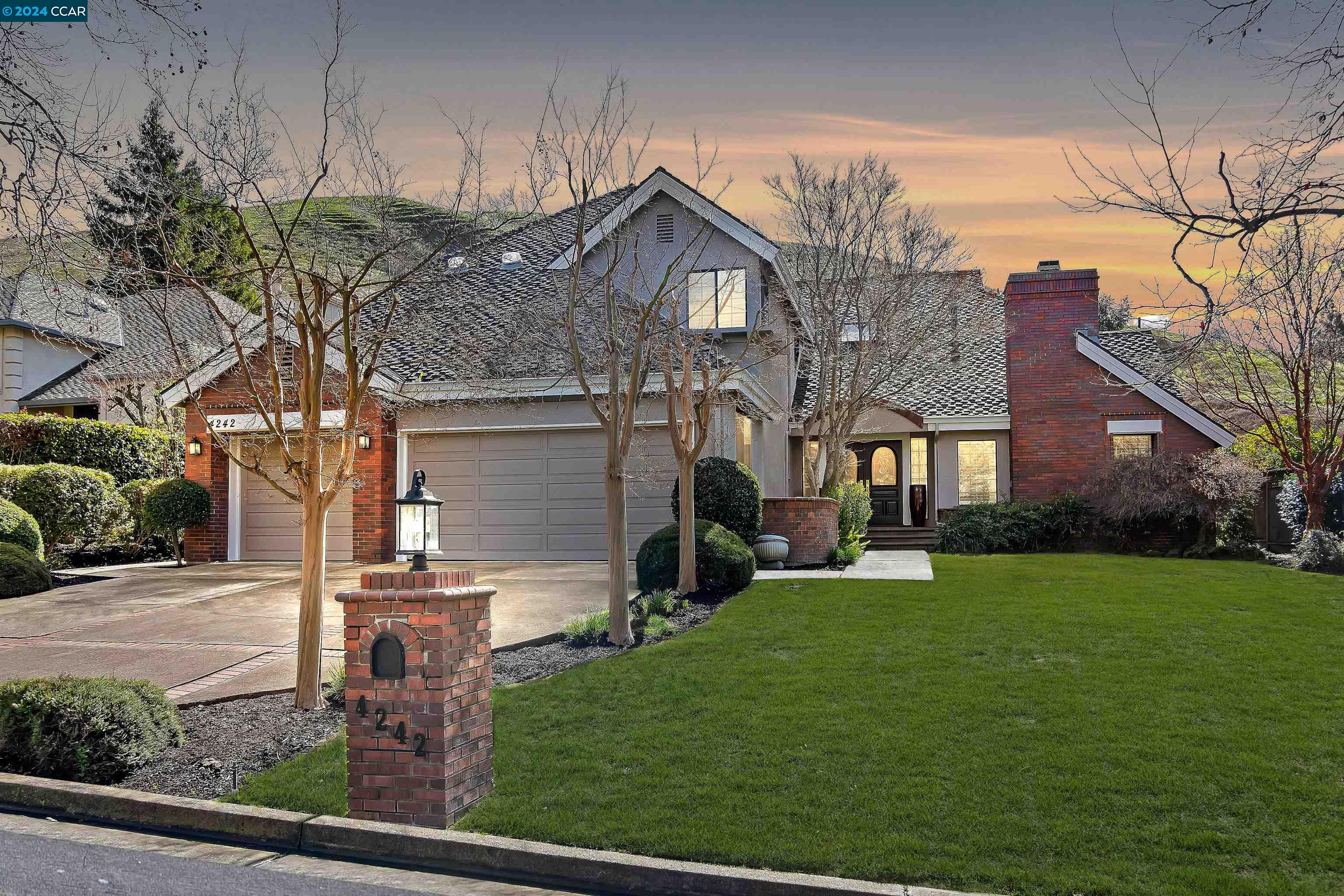 4242 Quail Run Dr