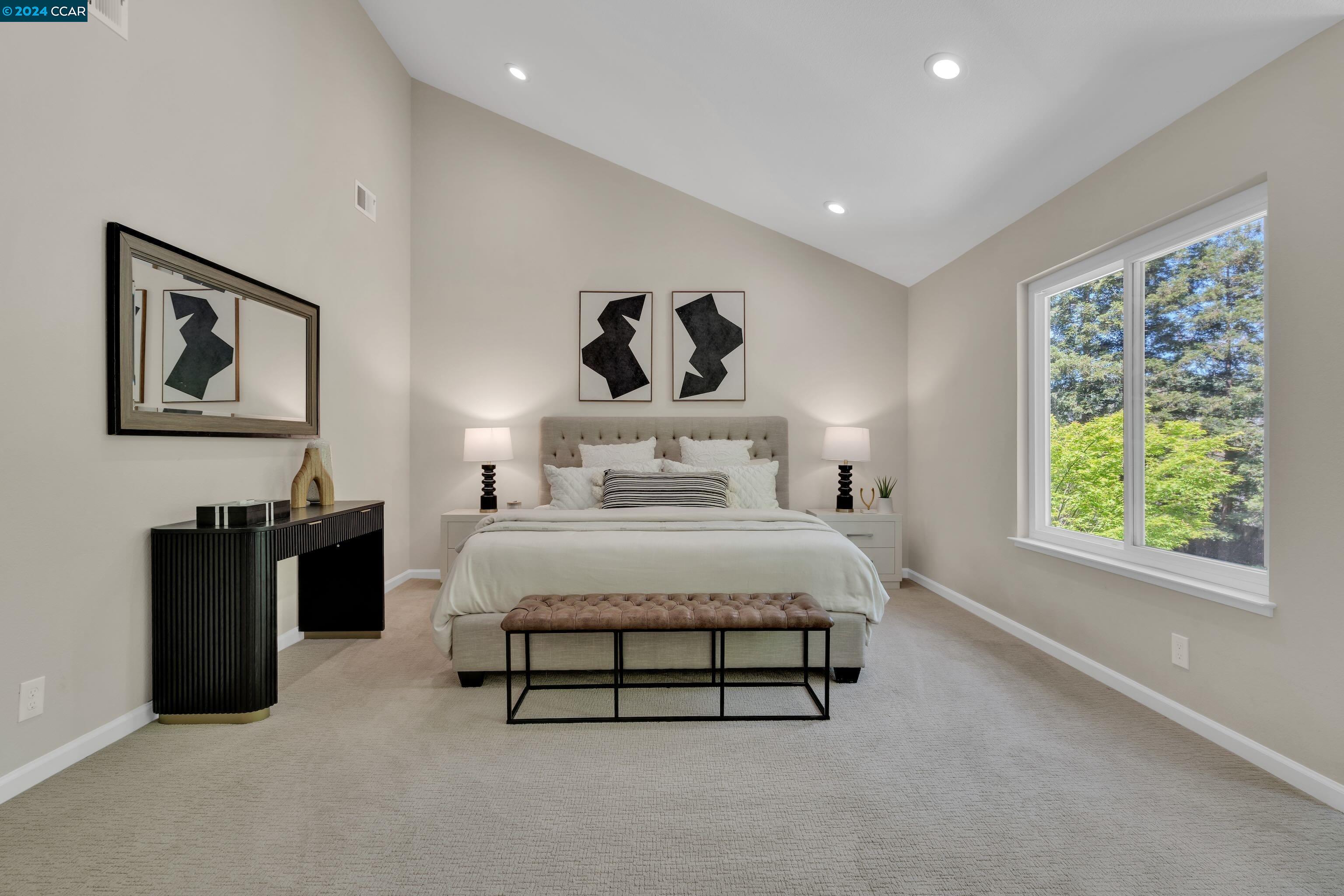 50 Headland Ct