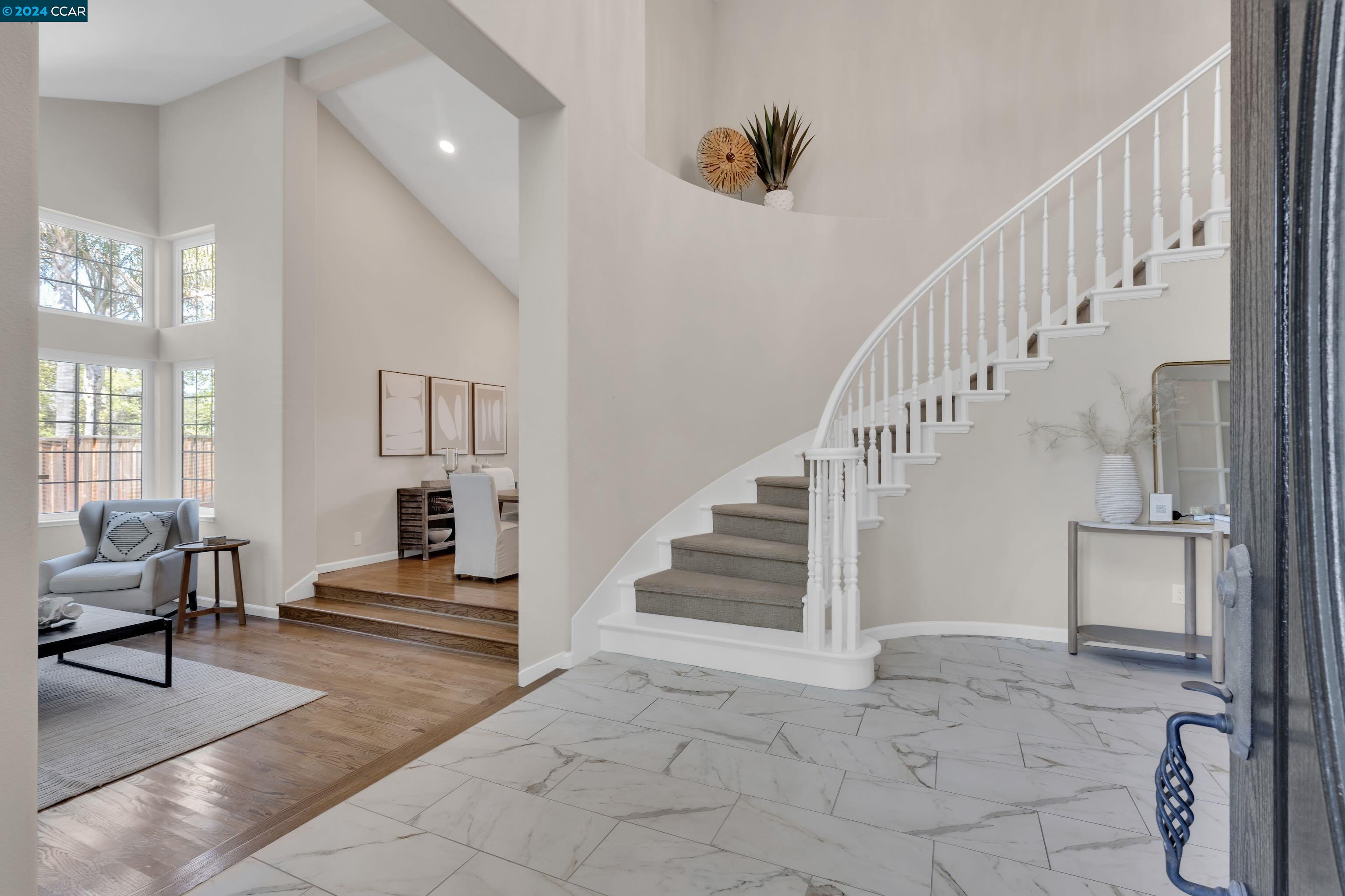 50 Headland Ct