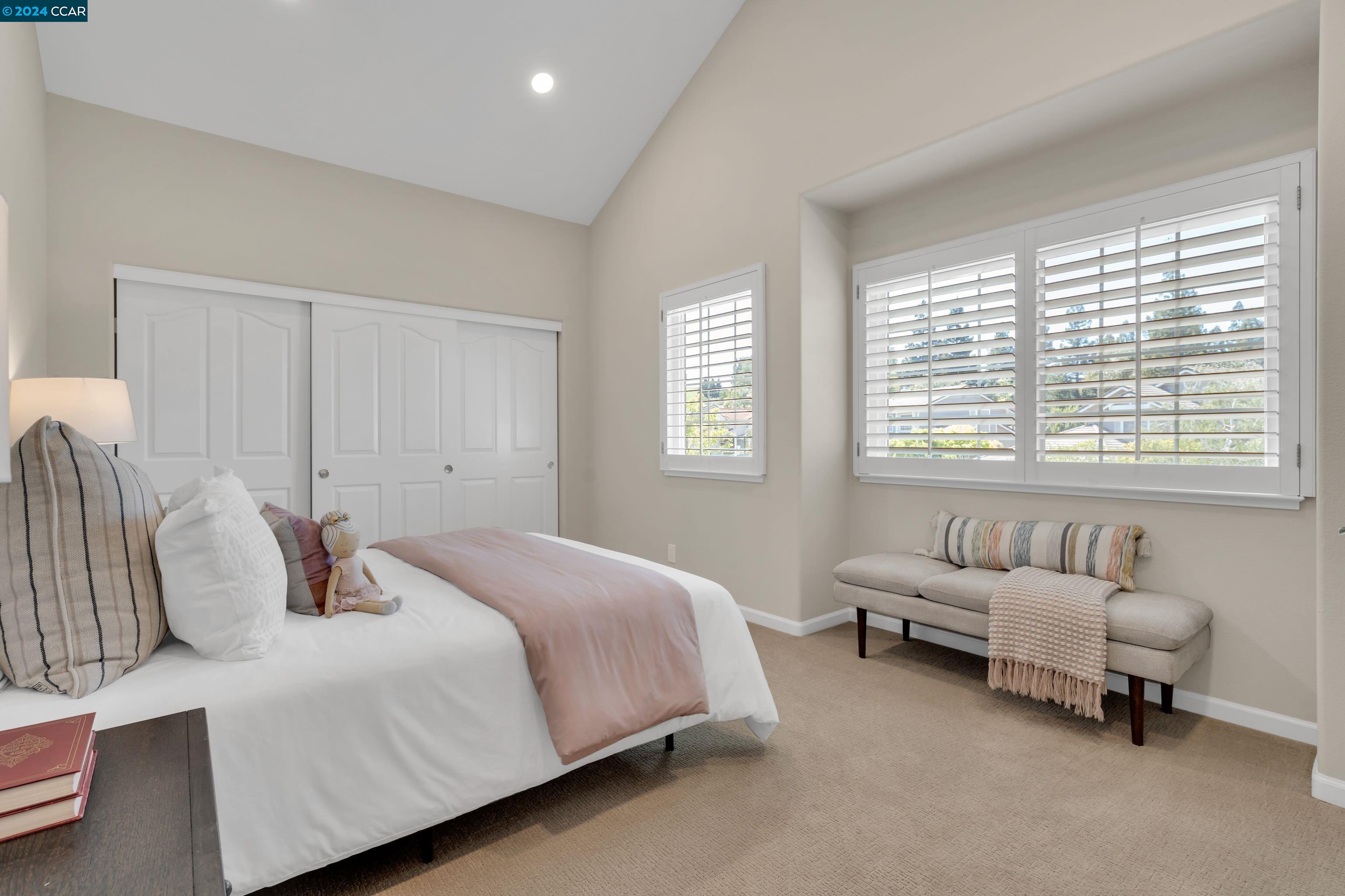 50 Headland Ct