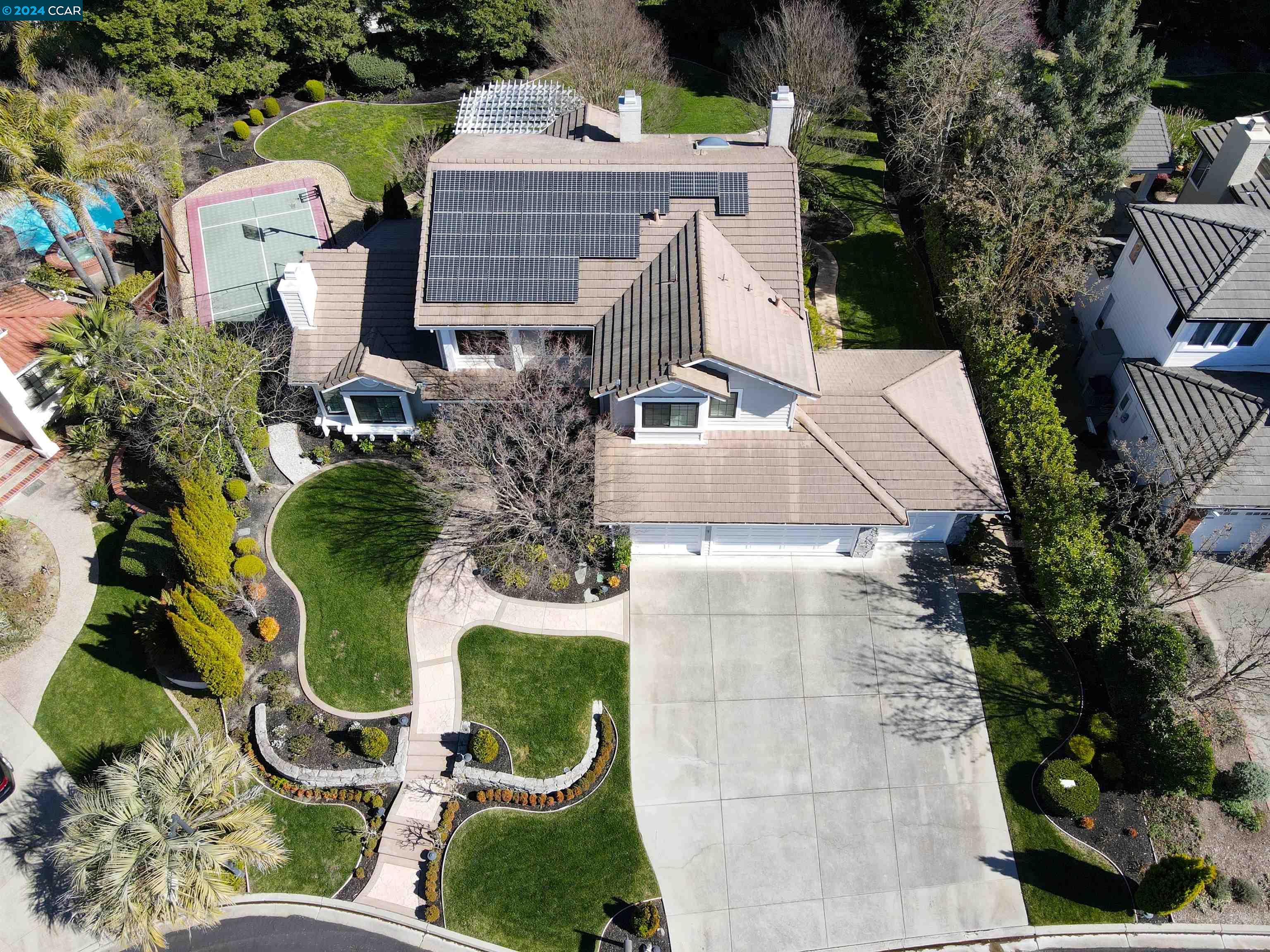 50 Headland Ct