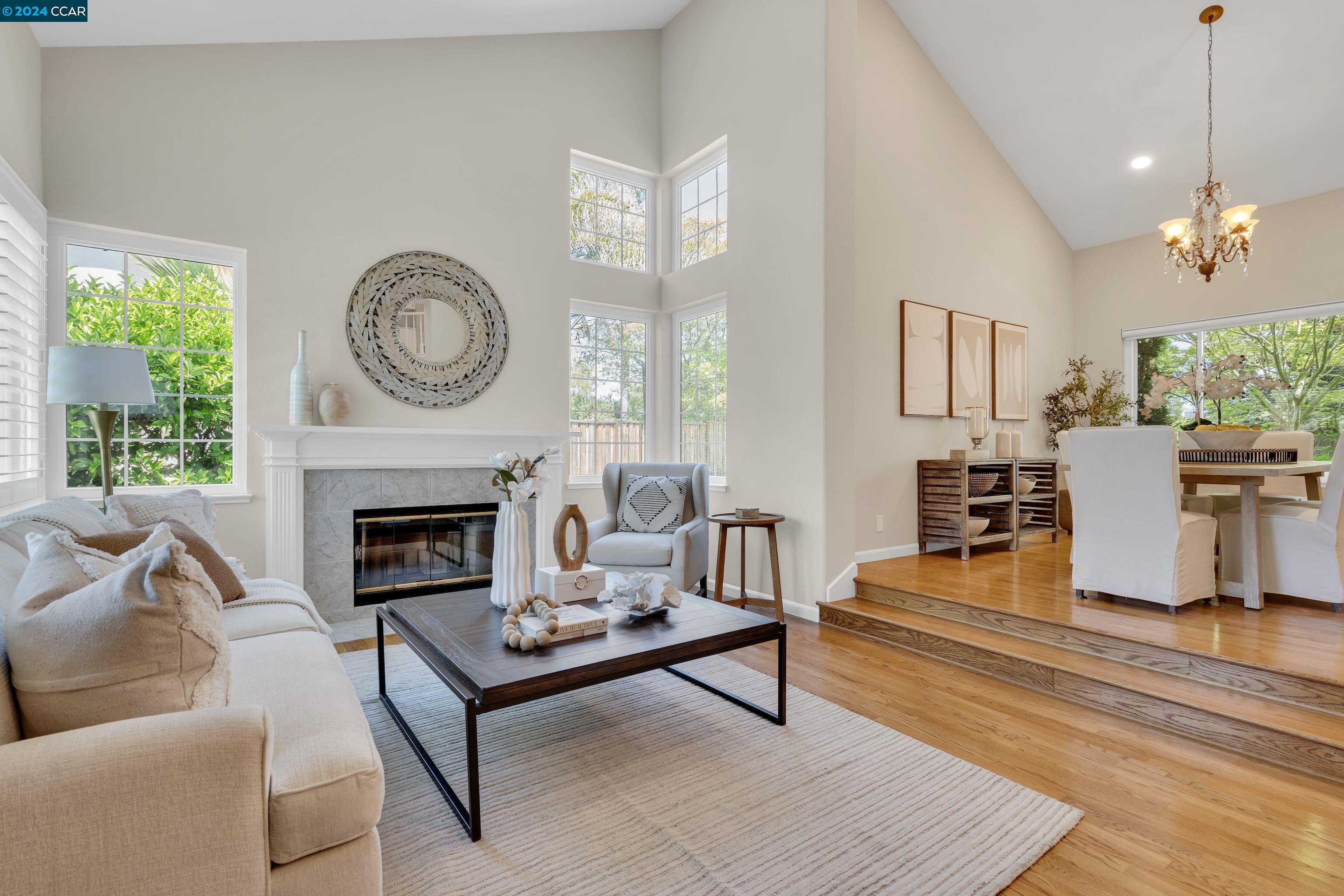 50 Headland Ct