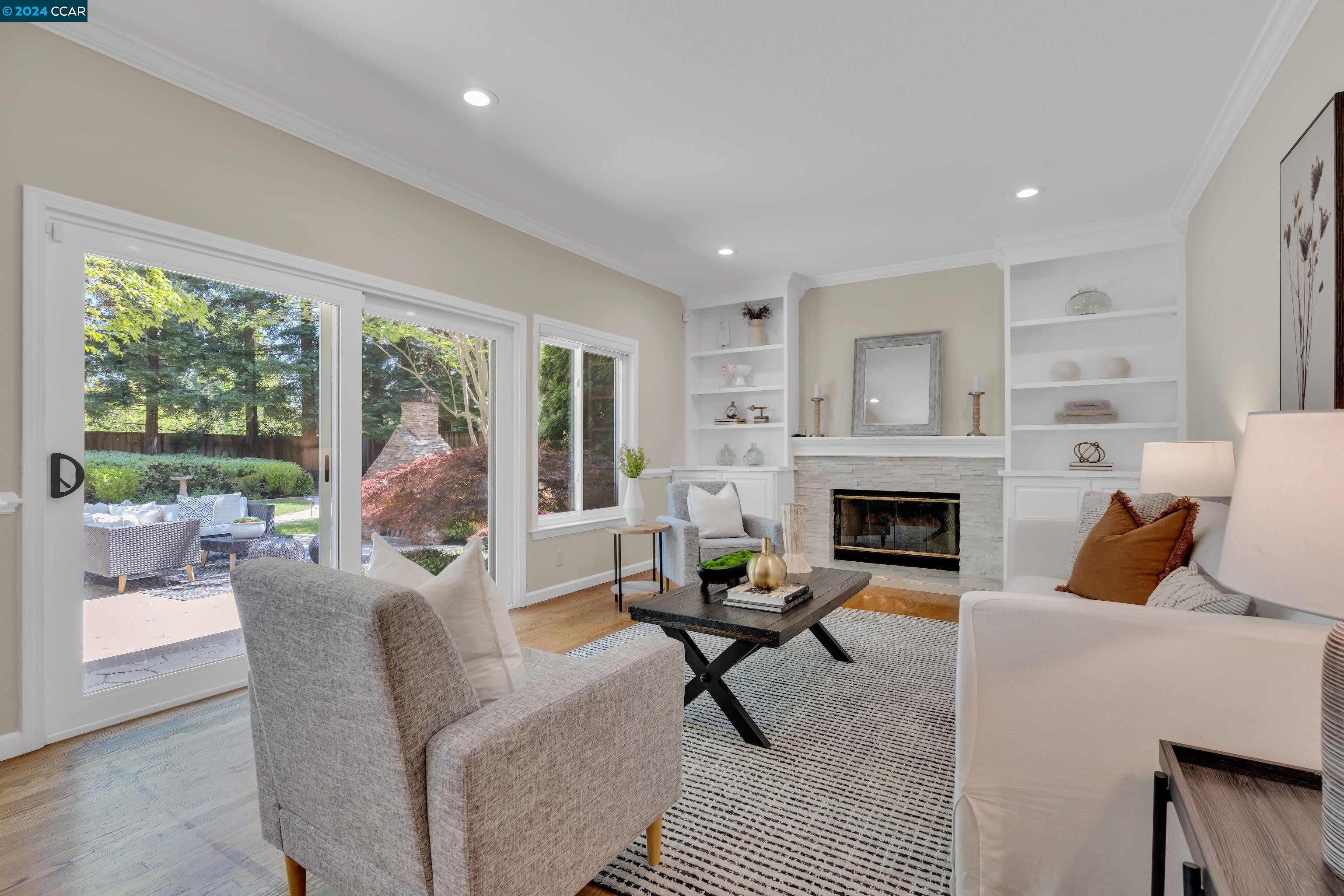 50 Headland Ct