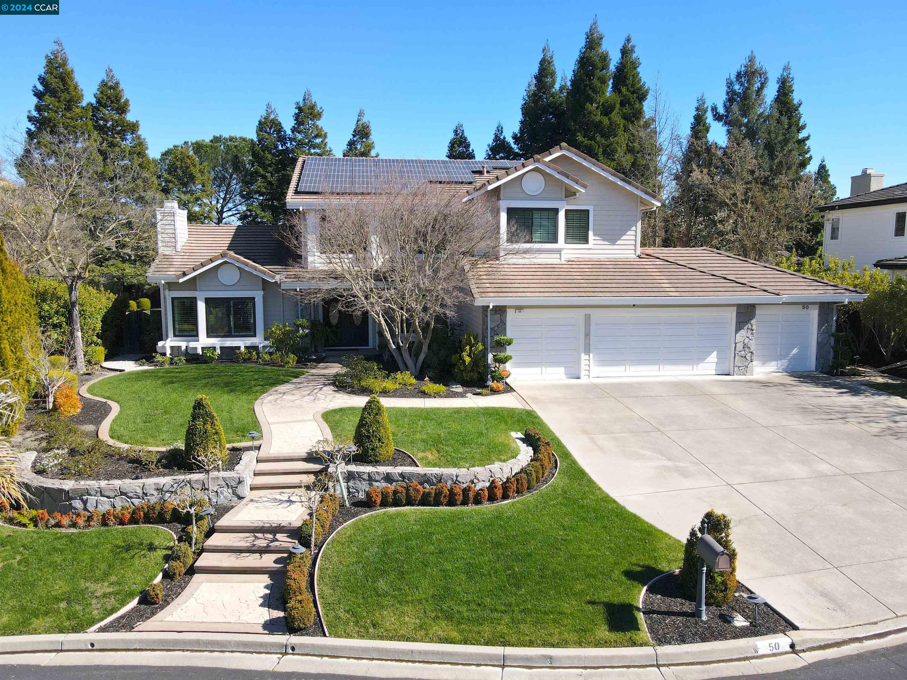 50 Headland Ct