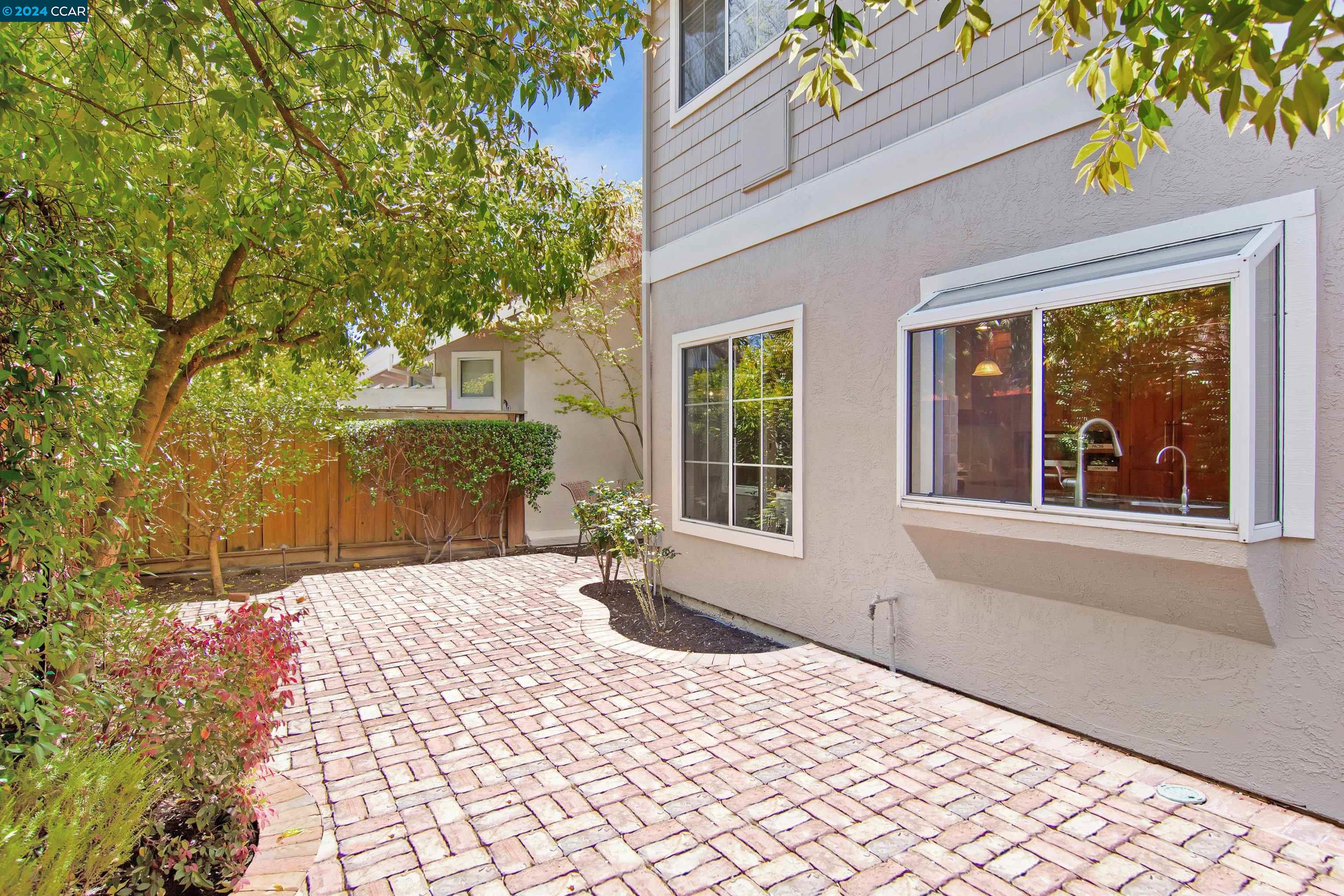 172 Tivoli Ln