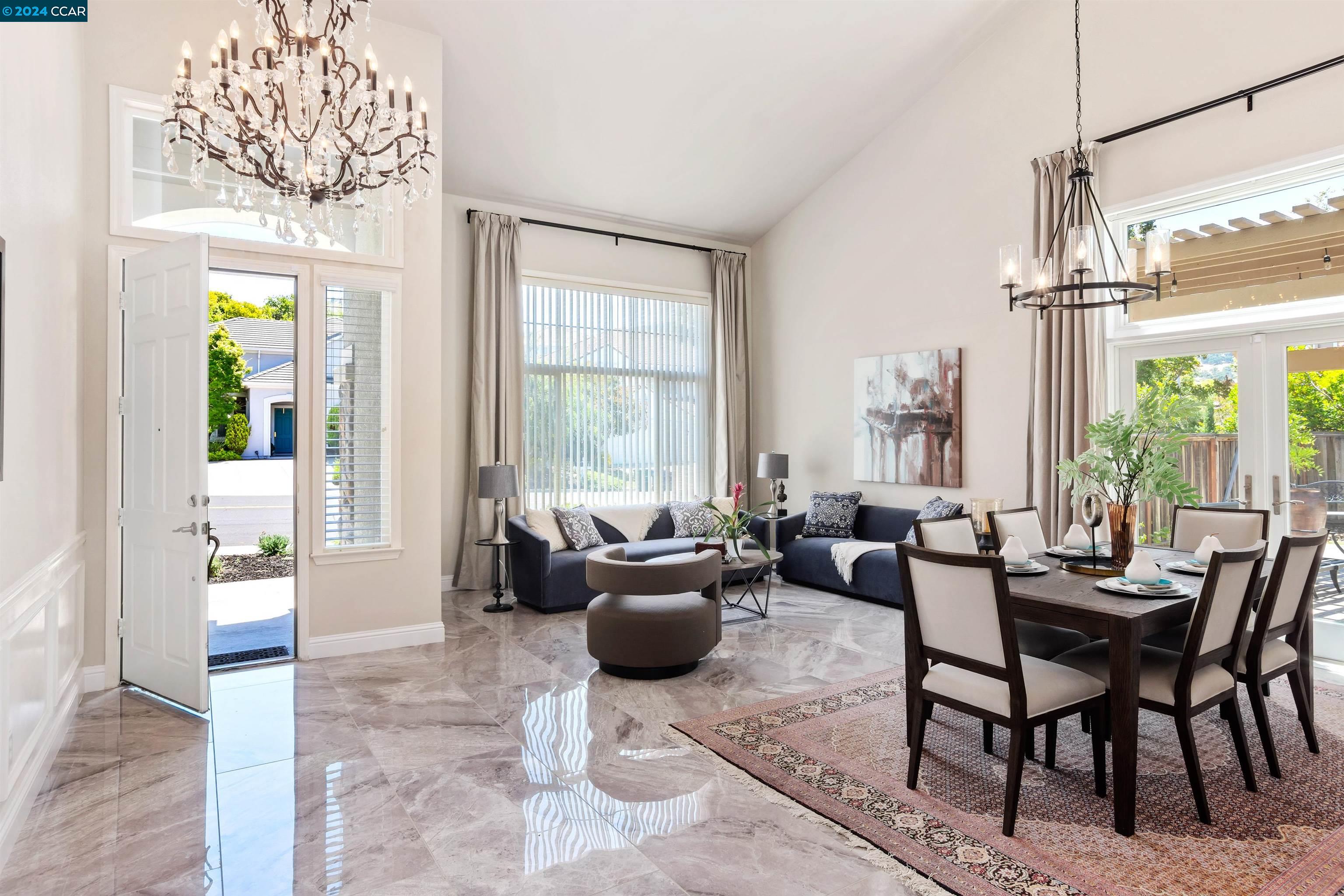 969 Rolling Woods Way