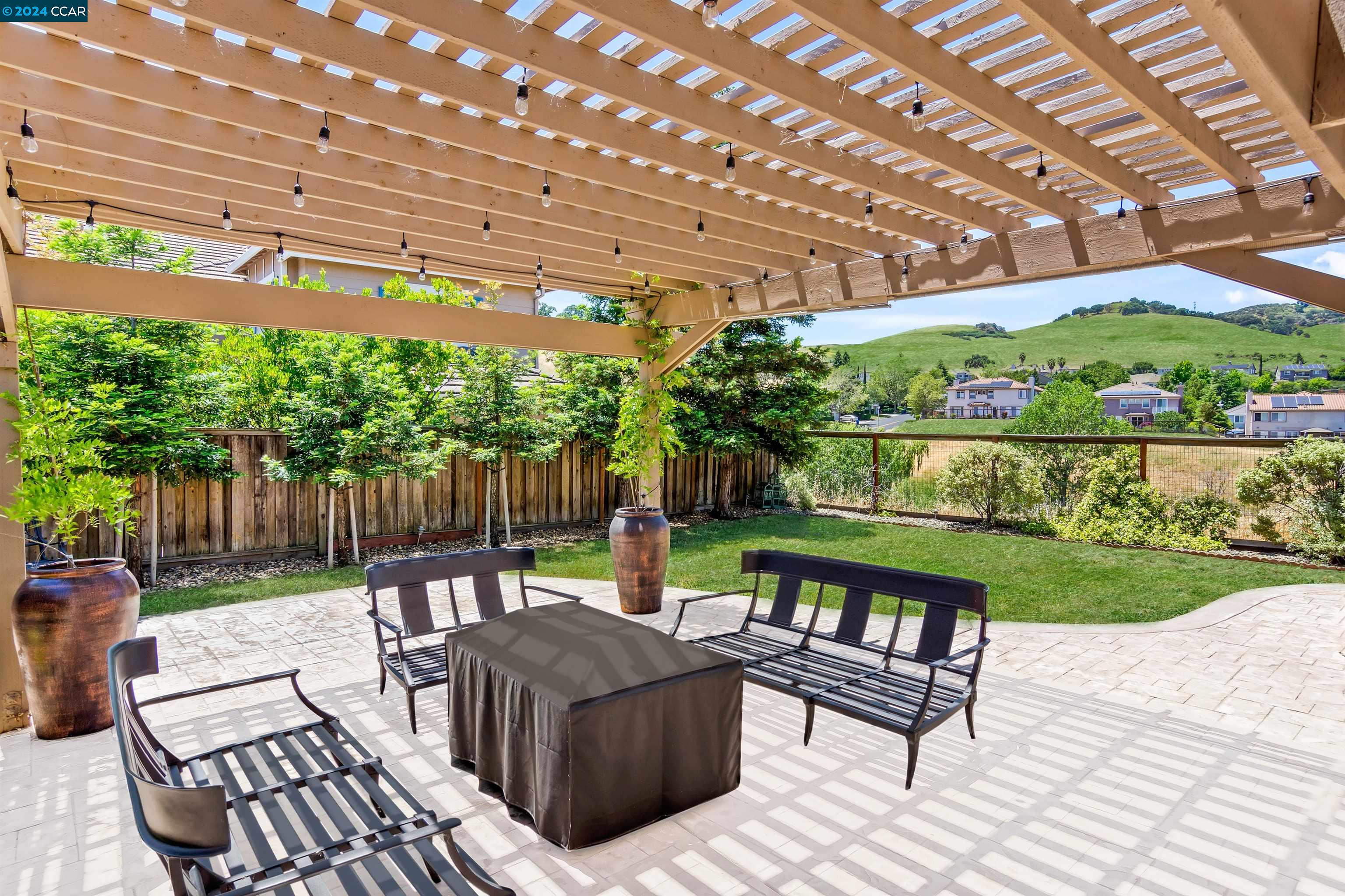 969 Rolling Woods Way