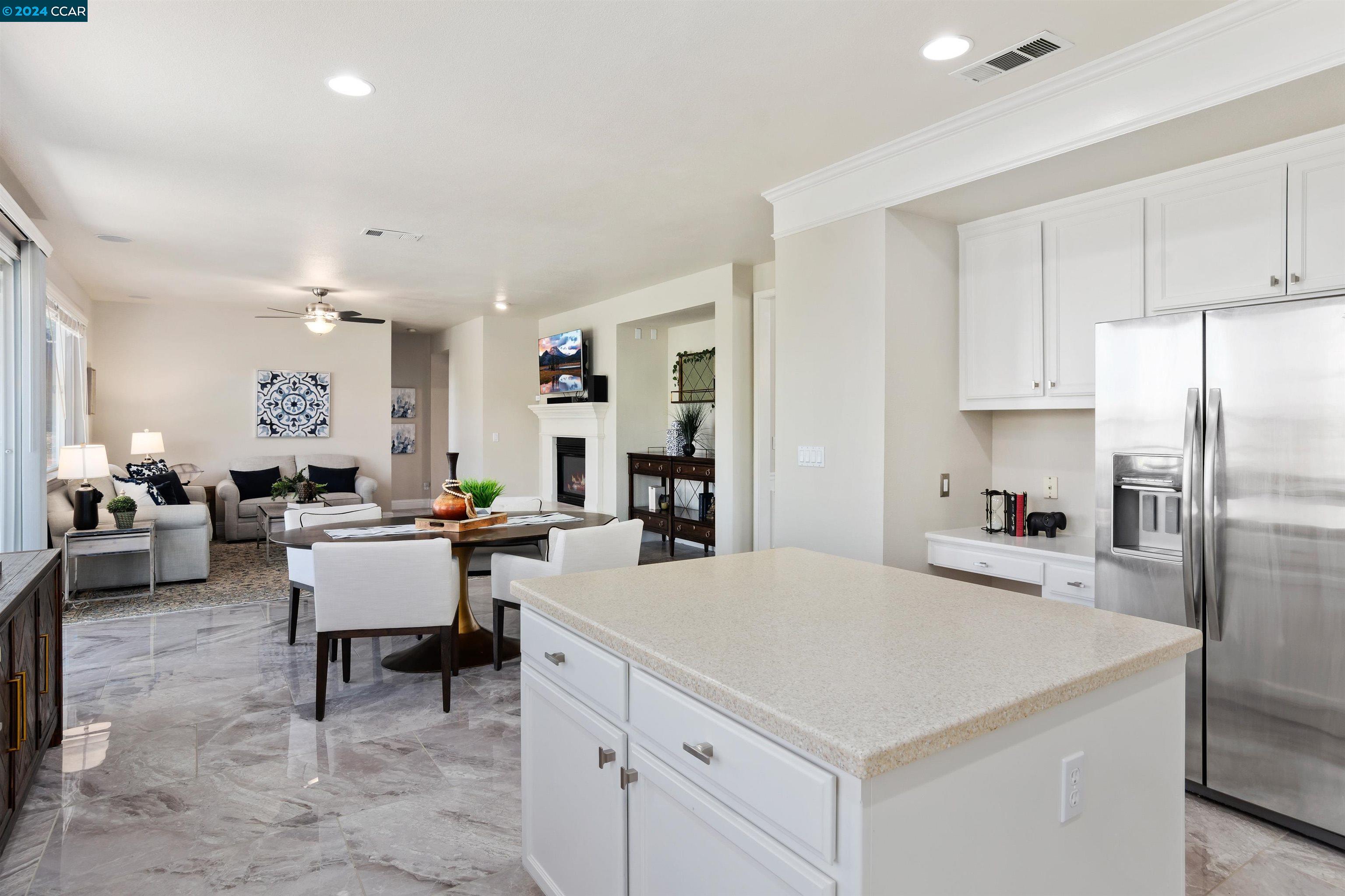 969 Rolling Woods Way