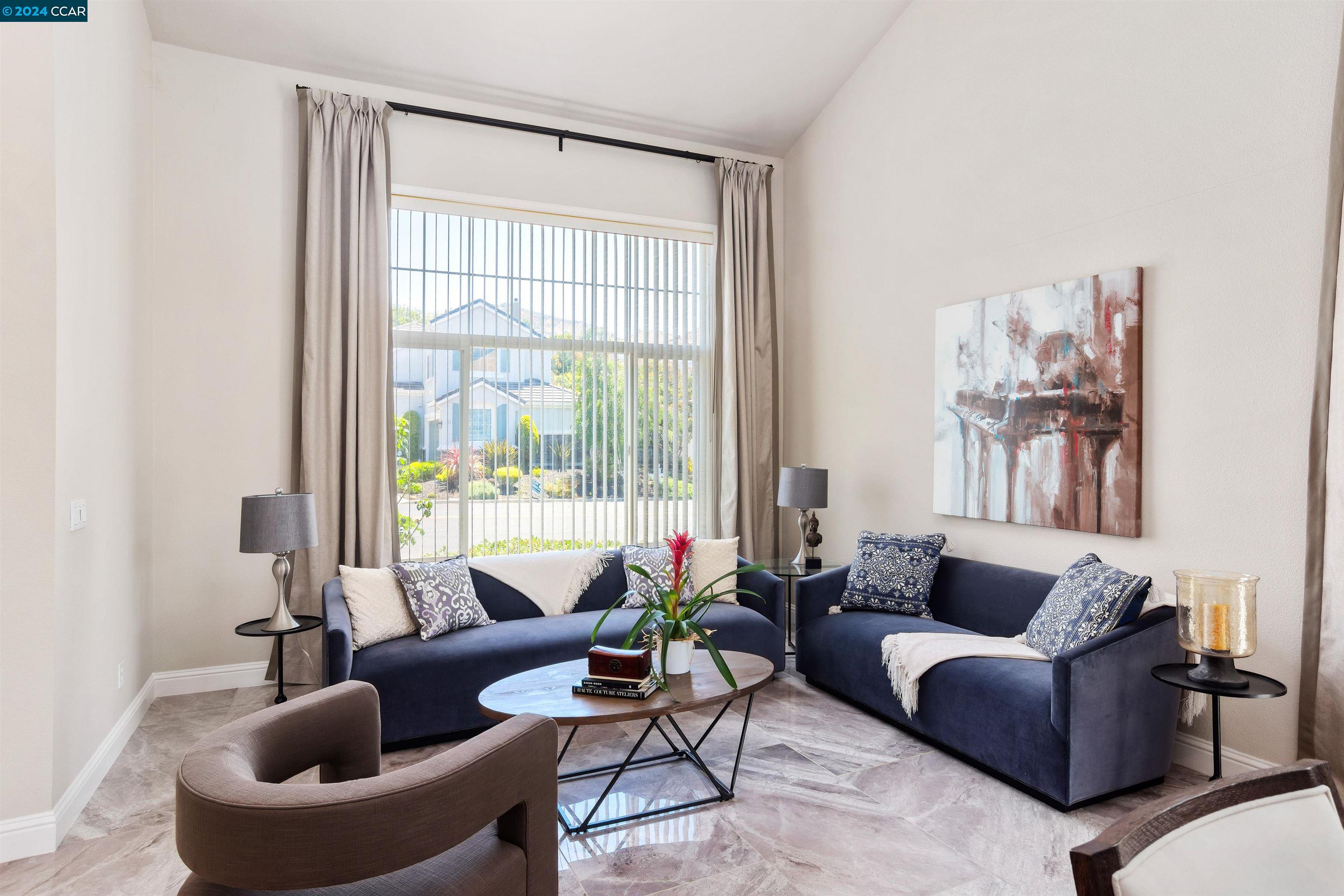 969 Rolling Woods Way