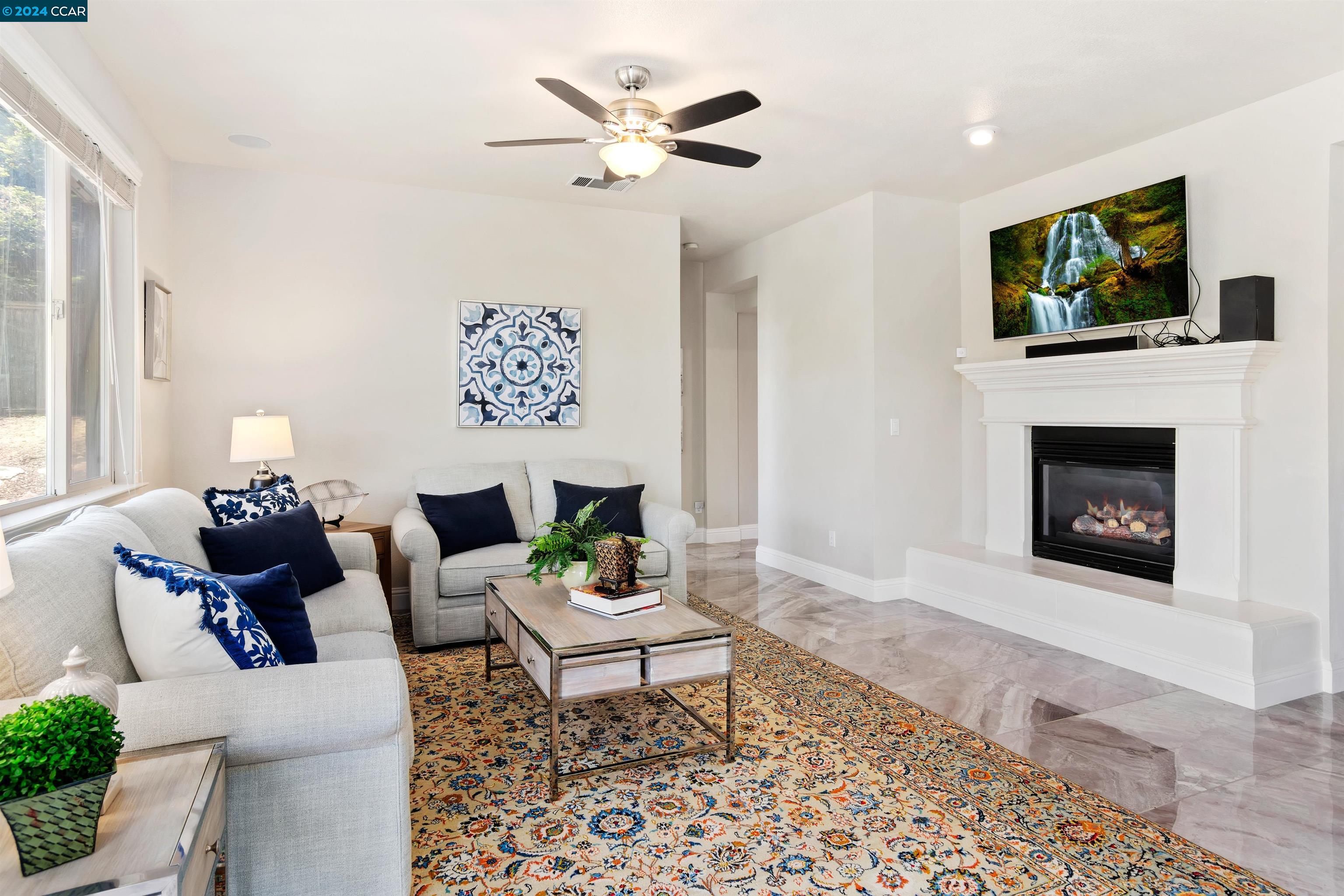 969 Rolling Woods Way