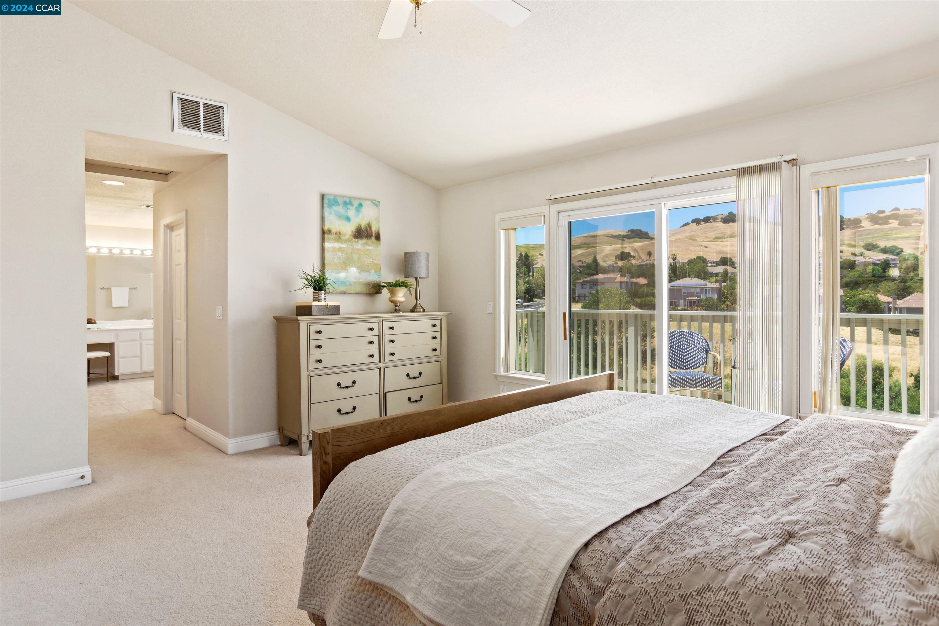 969 Rolling Woods Way