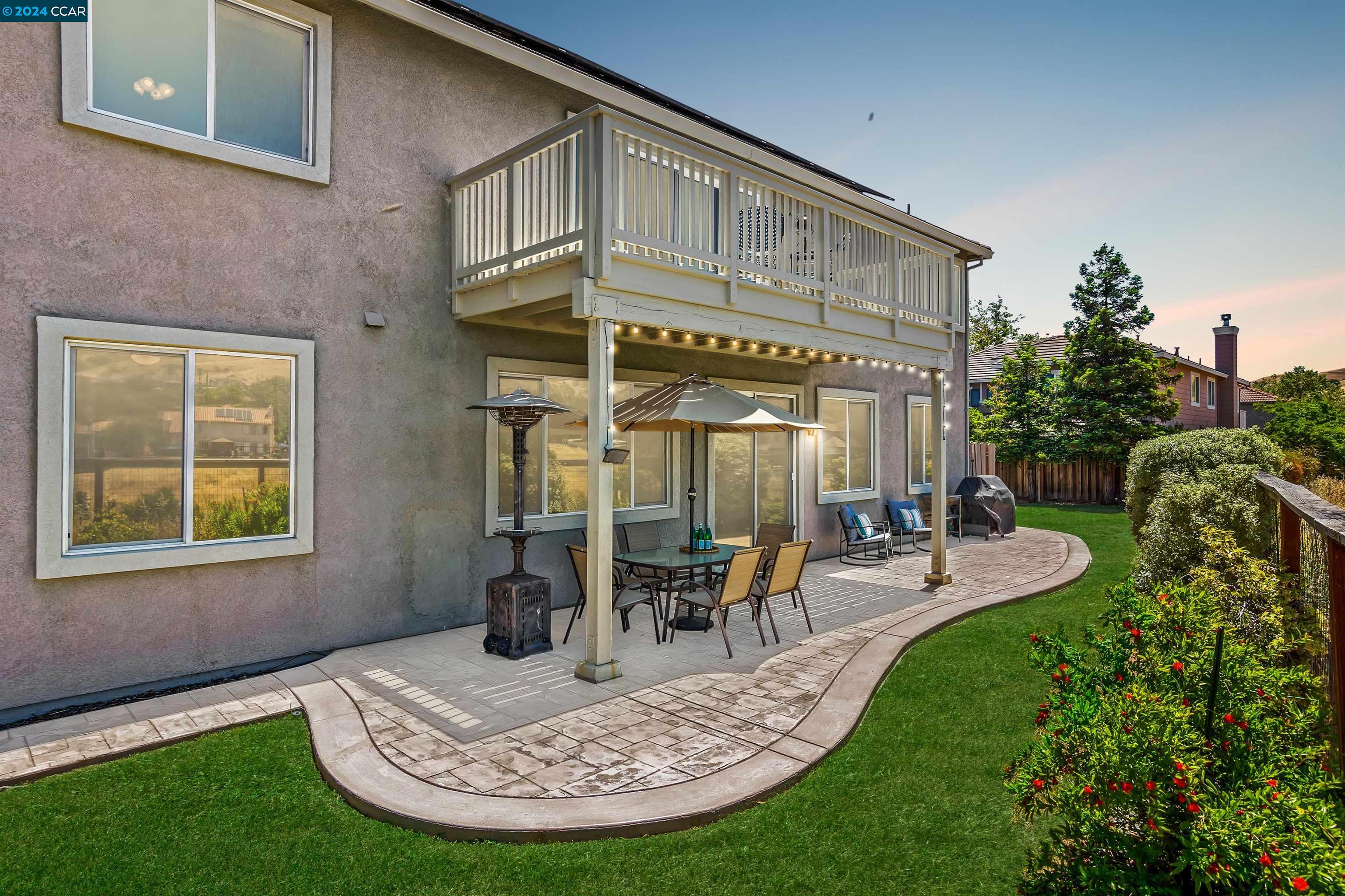 969 Rolling Woods Way