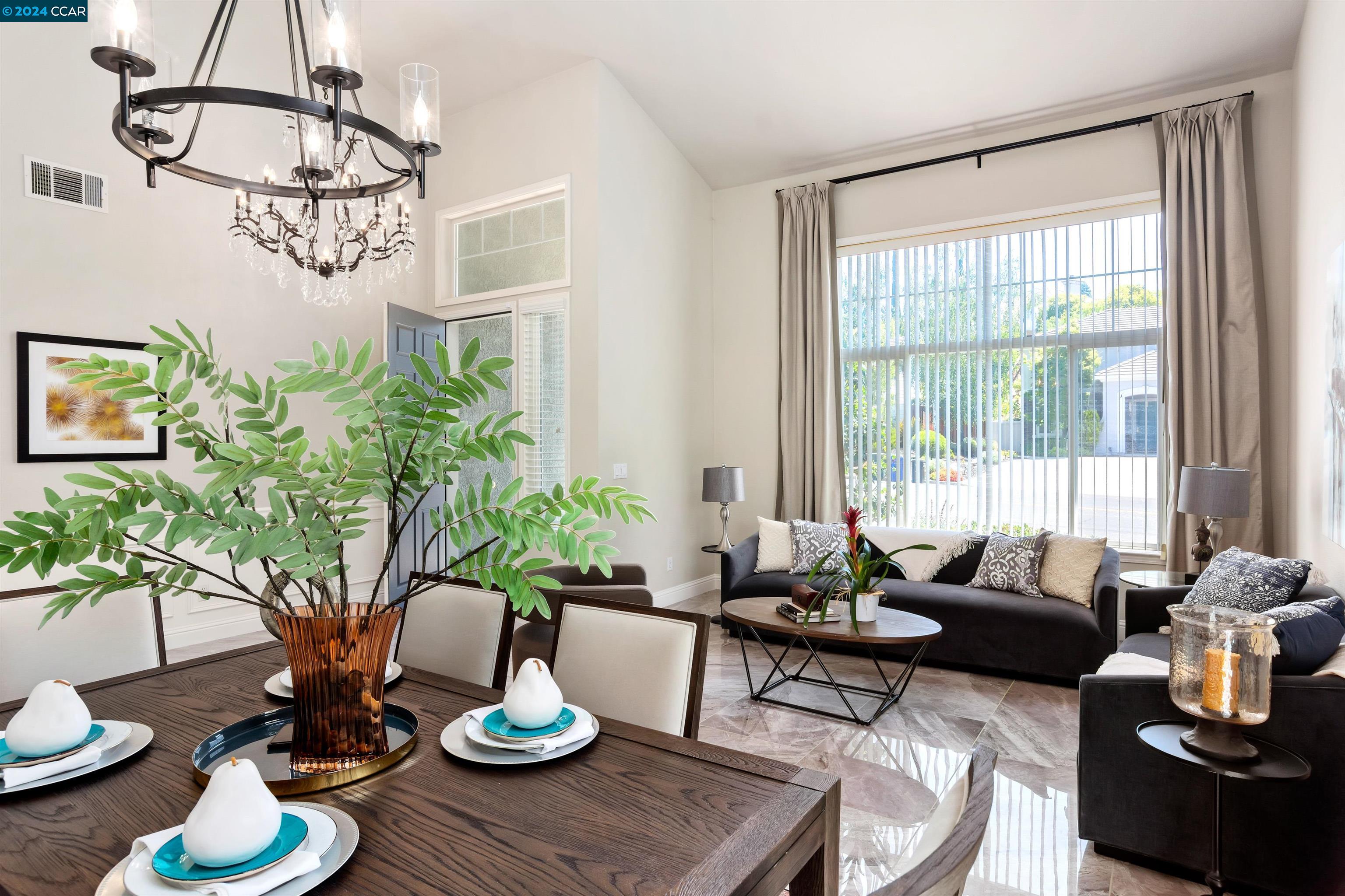 969 Rolling Woods Way