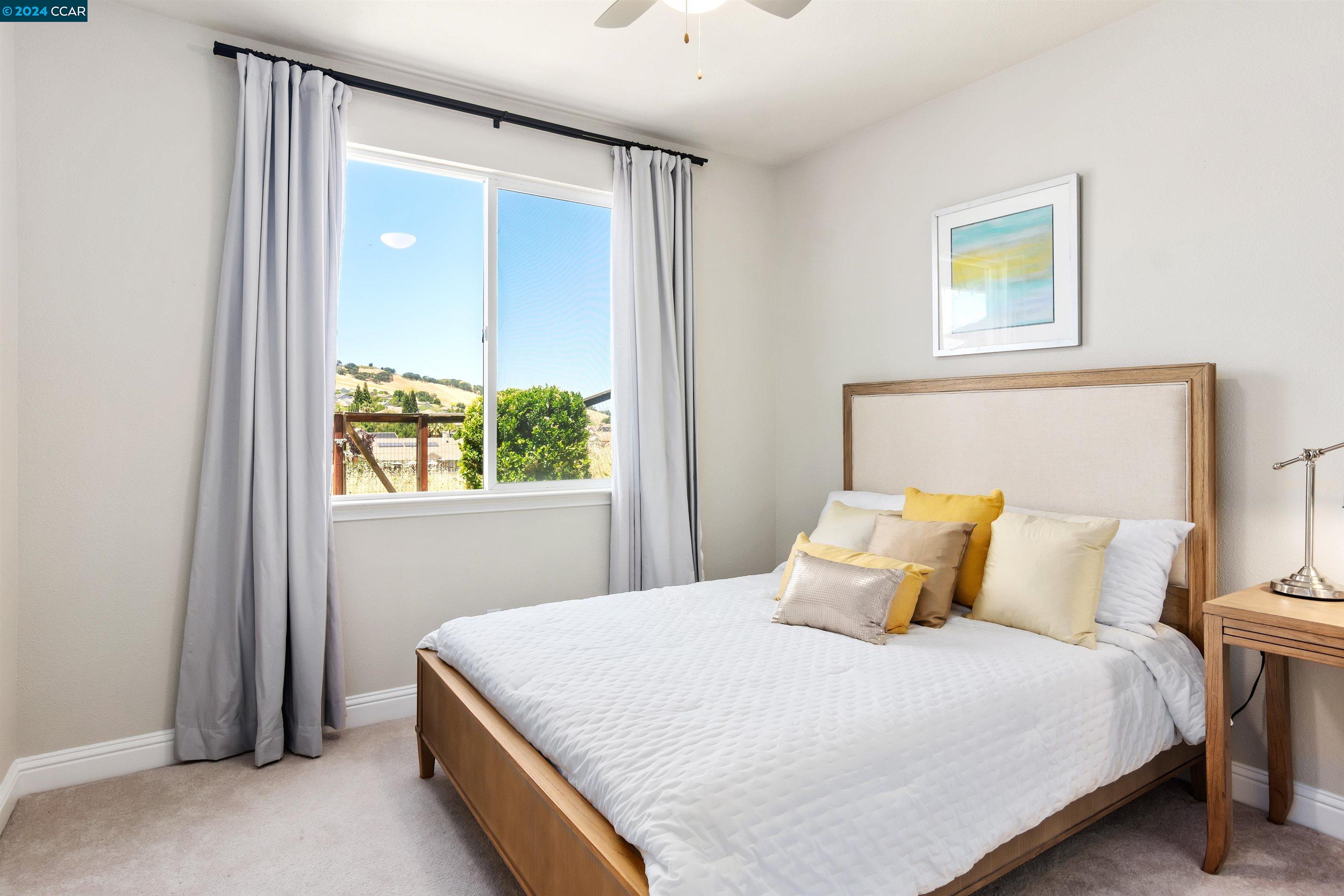 969 Rolling Woods Way