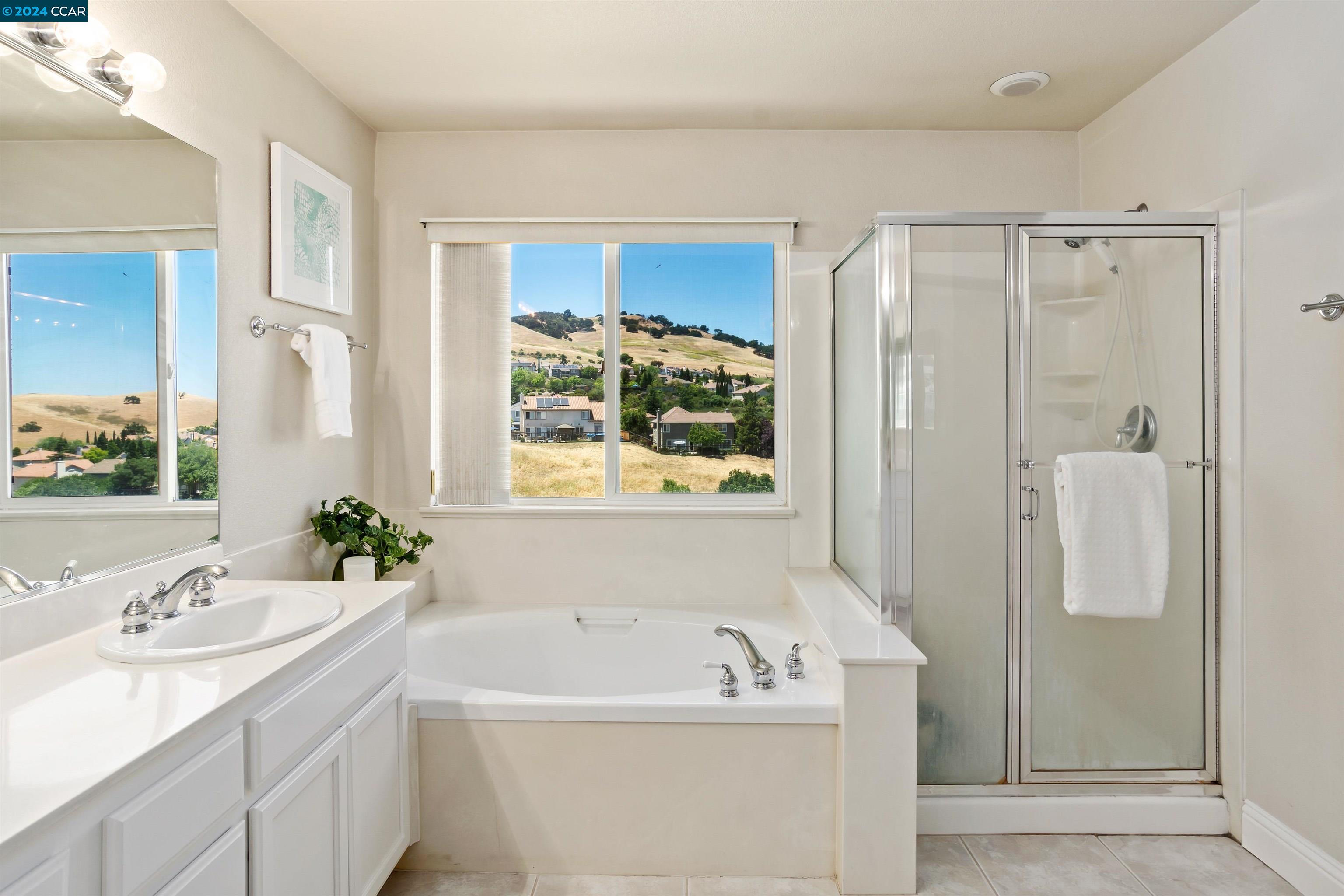 969 Rolling Woods Way