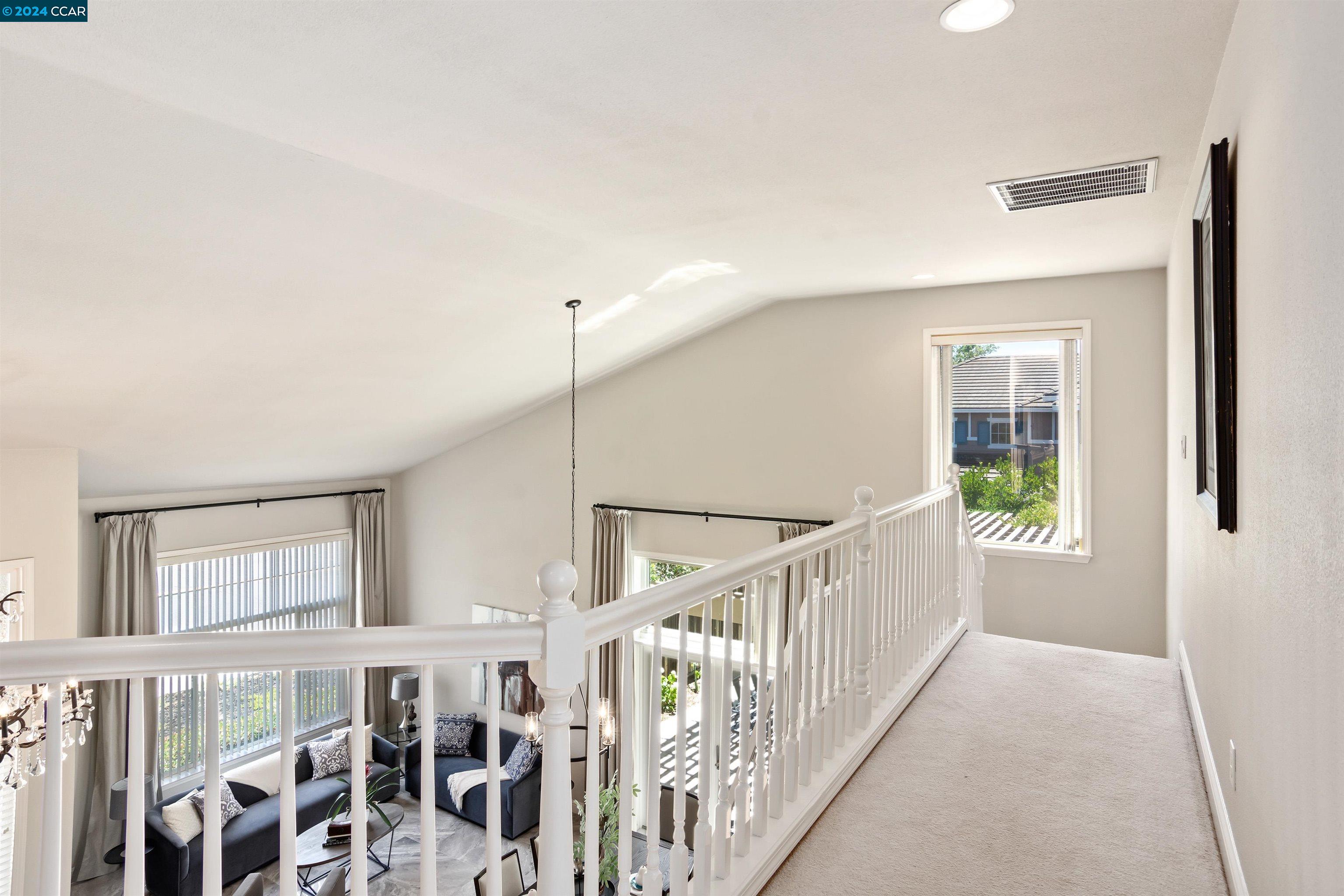 969 Rolling Woods Way