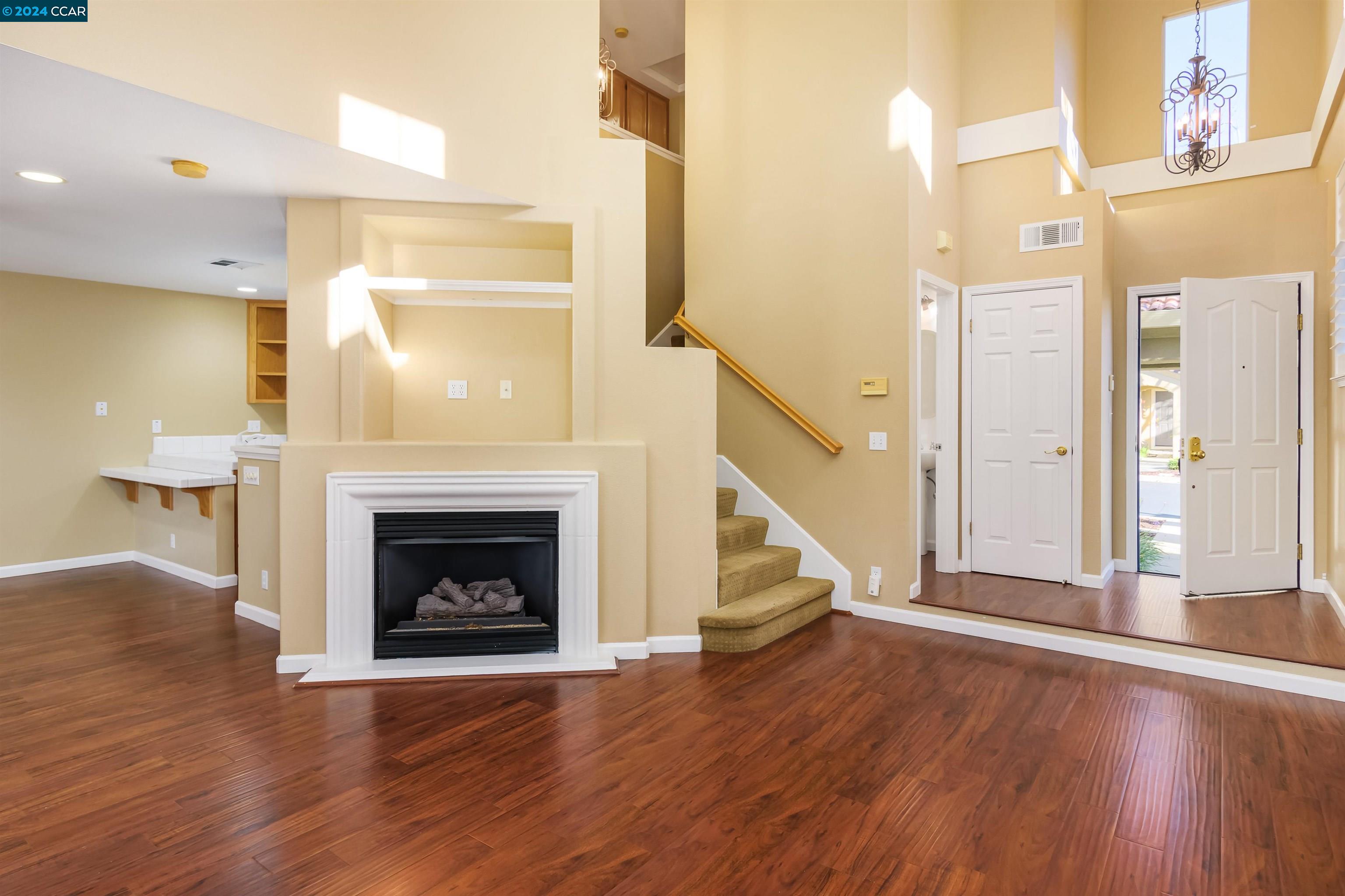 135 Coralflower Ln