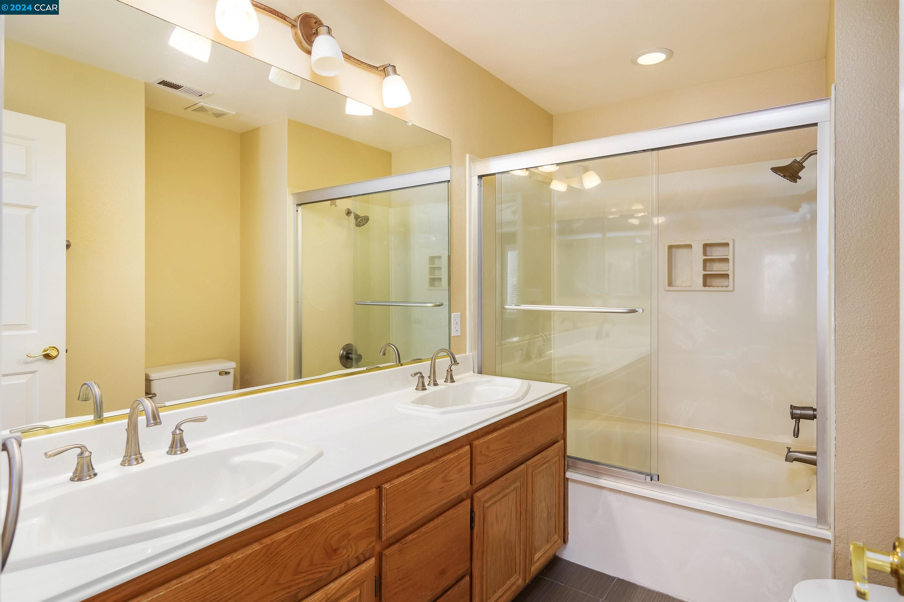135 Coralflower Ln