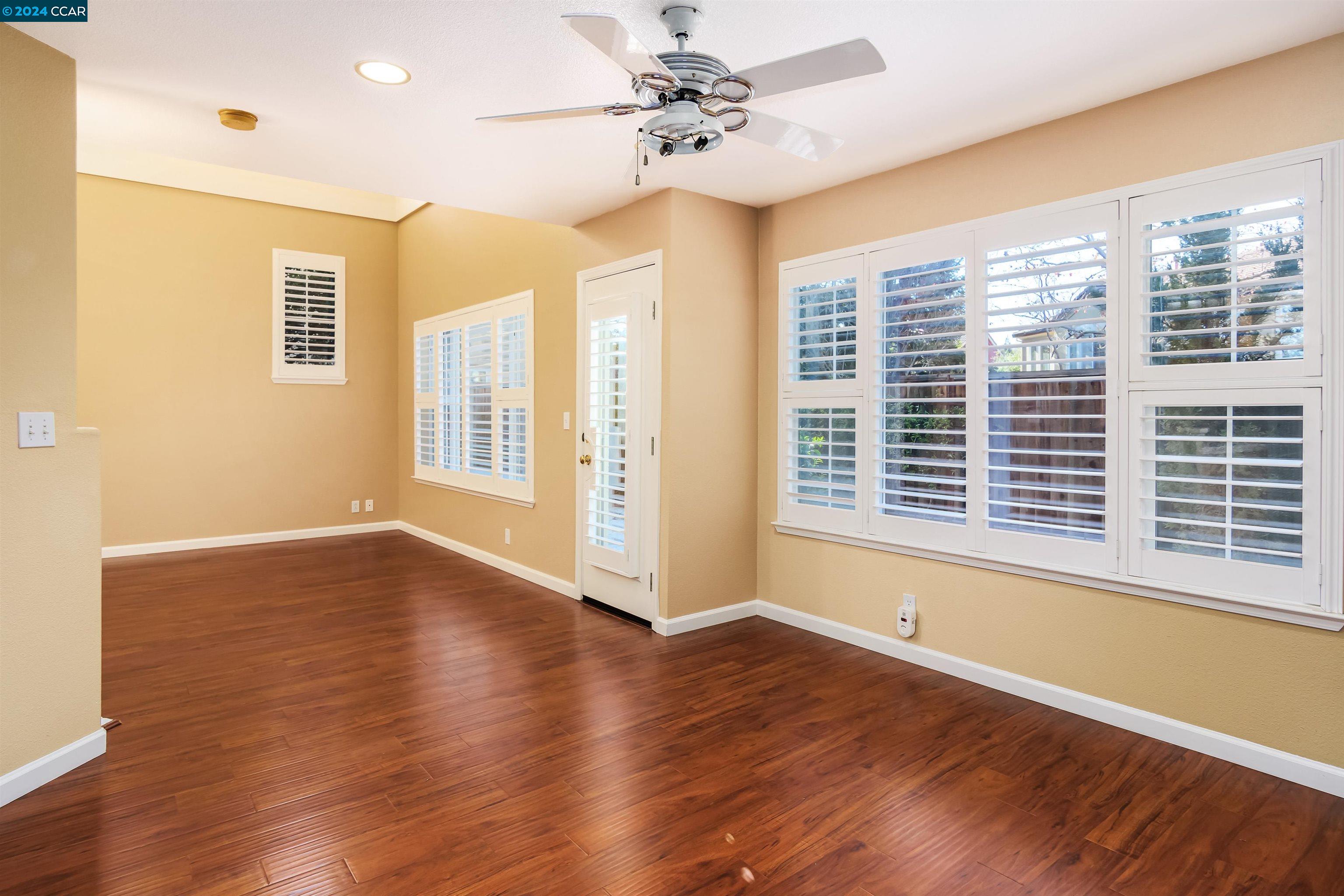 135 Coralflower Ln