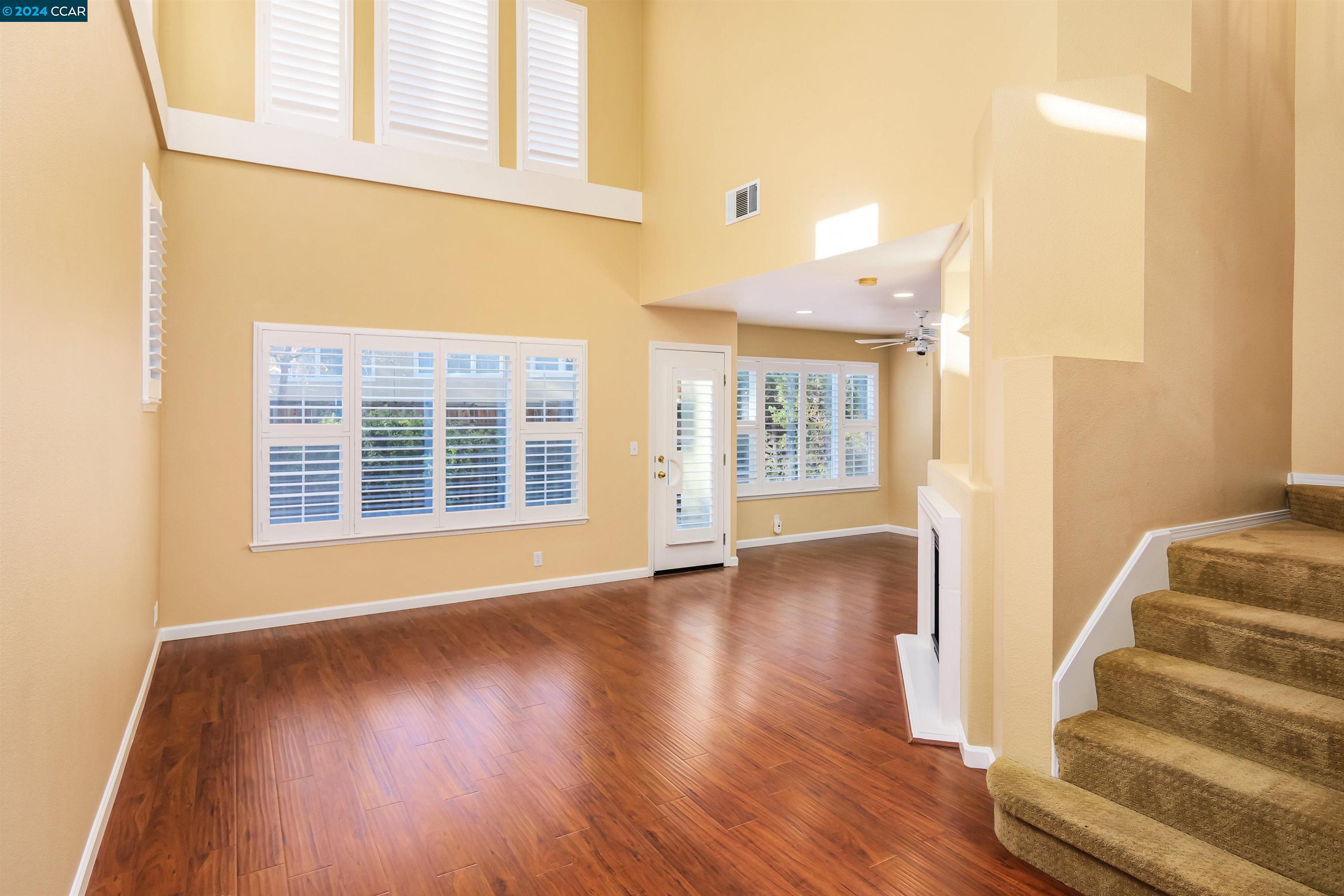 135 Coralflower Ln