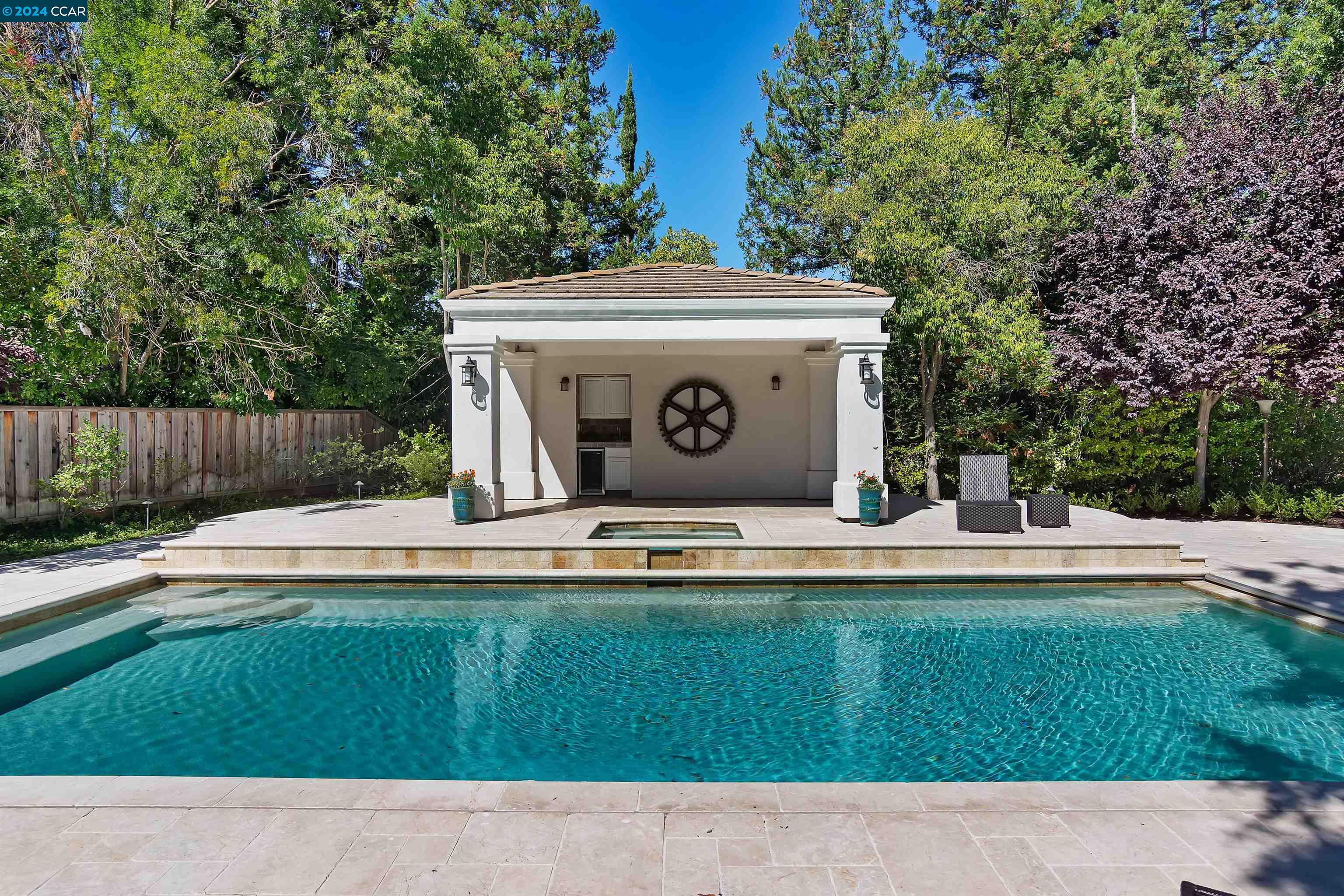 109 Elliott Ct