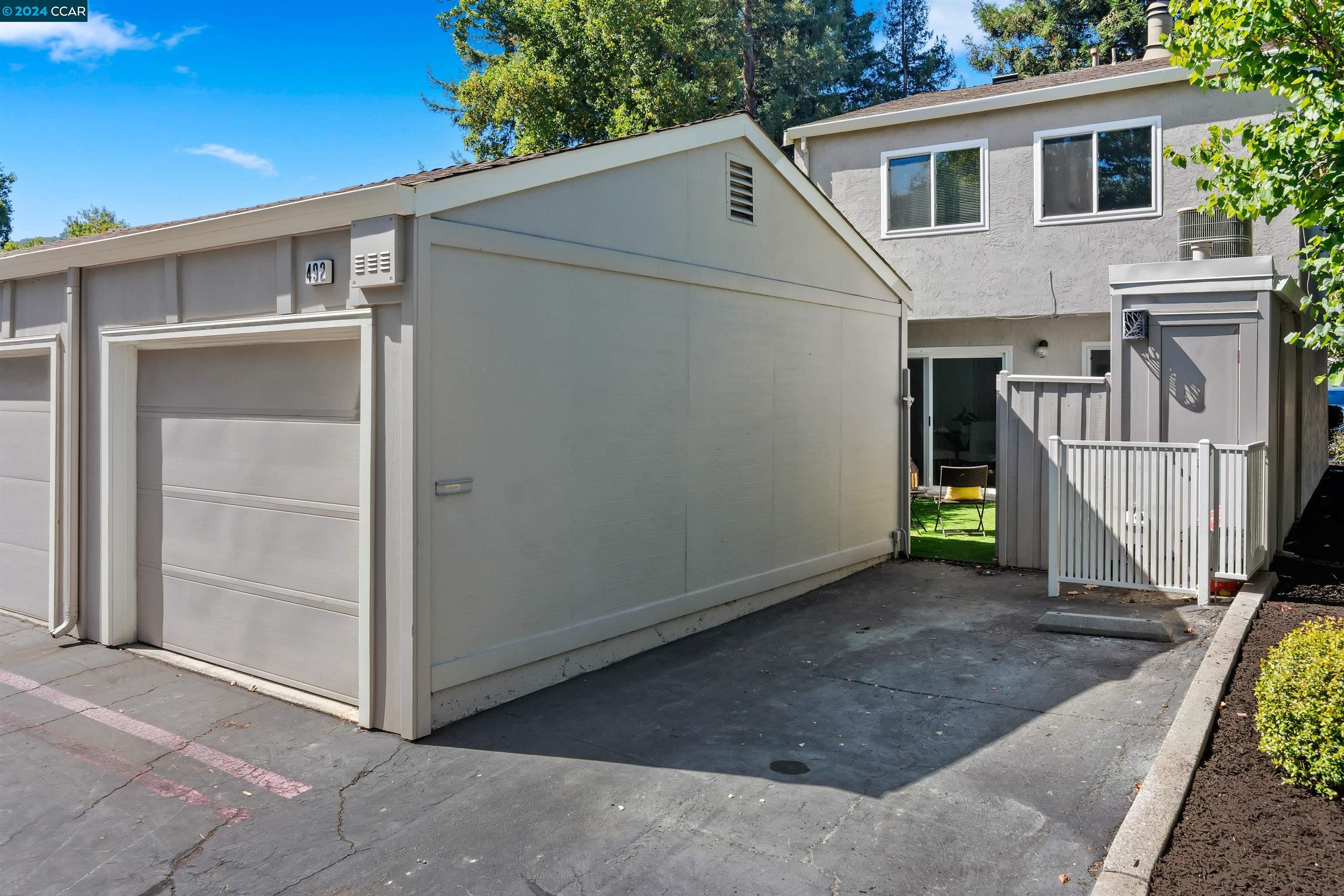 492 Sycamore Cir