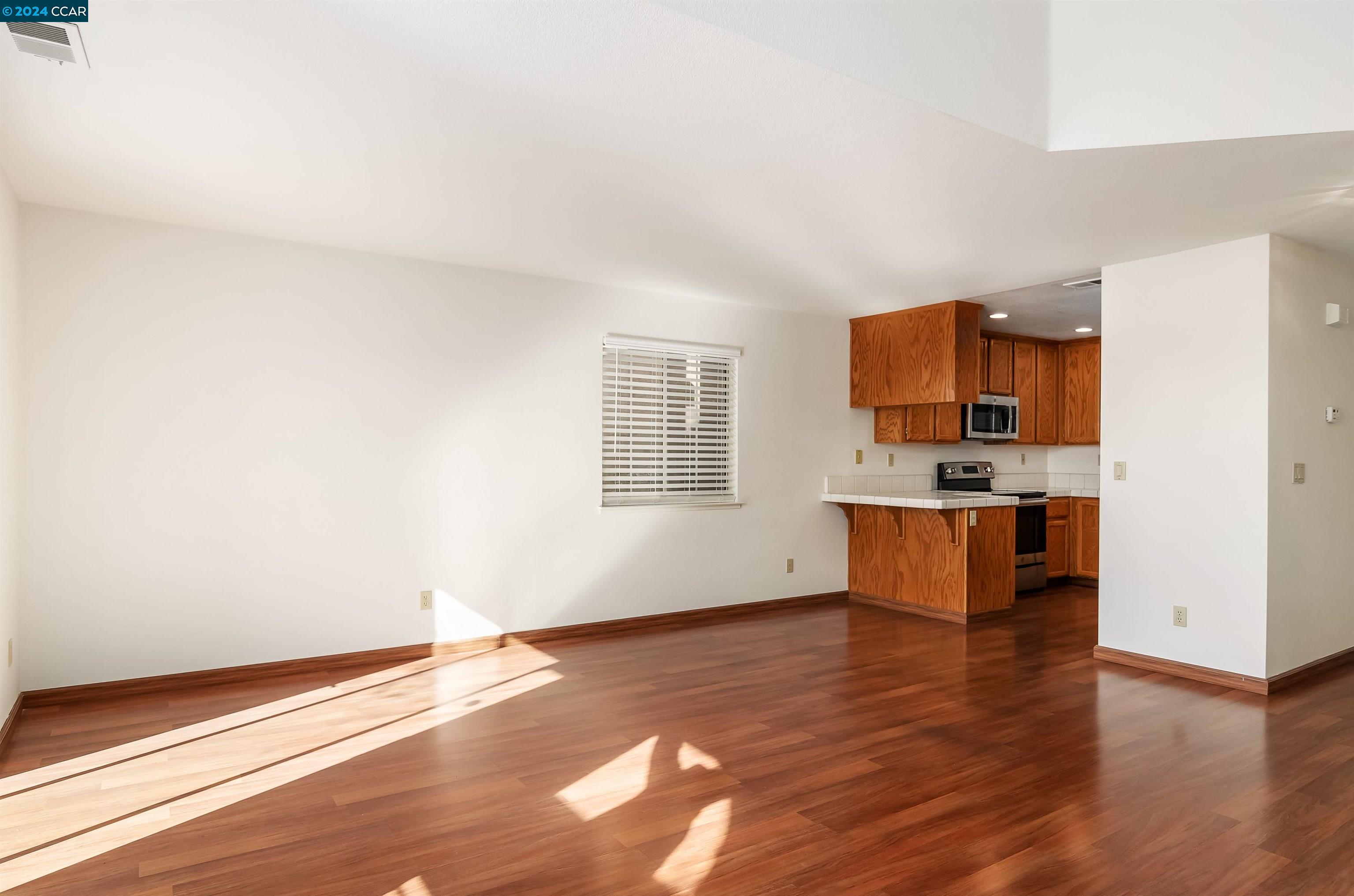 4392 Conejo Dr