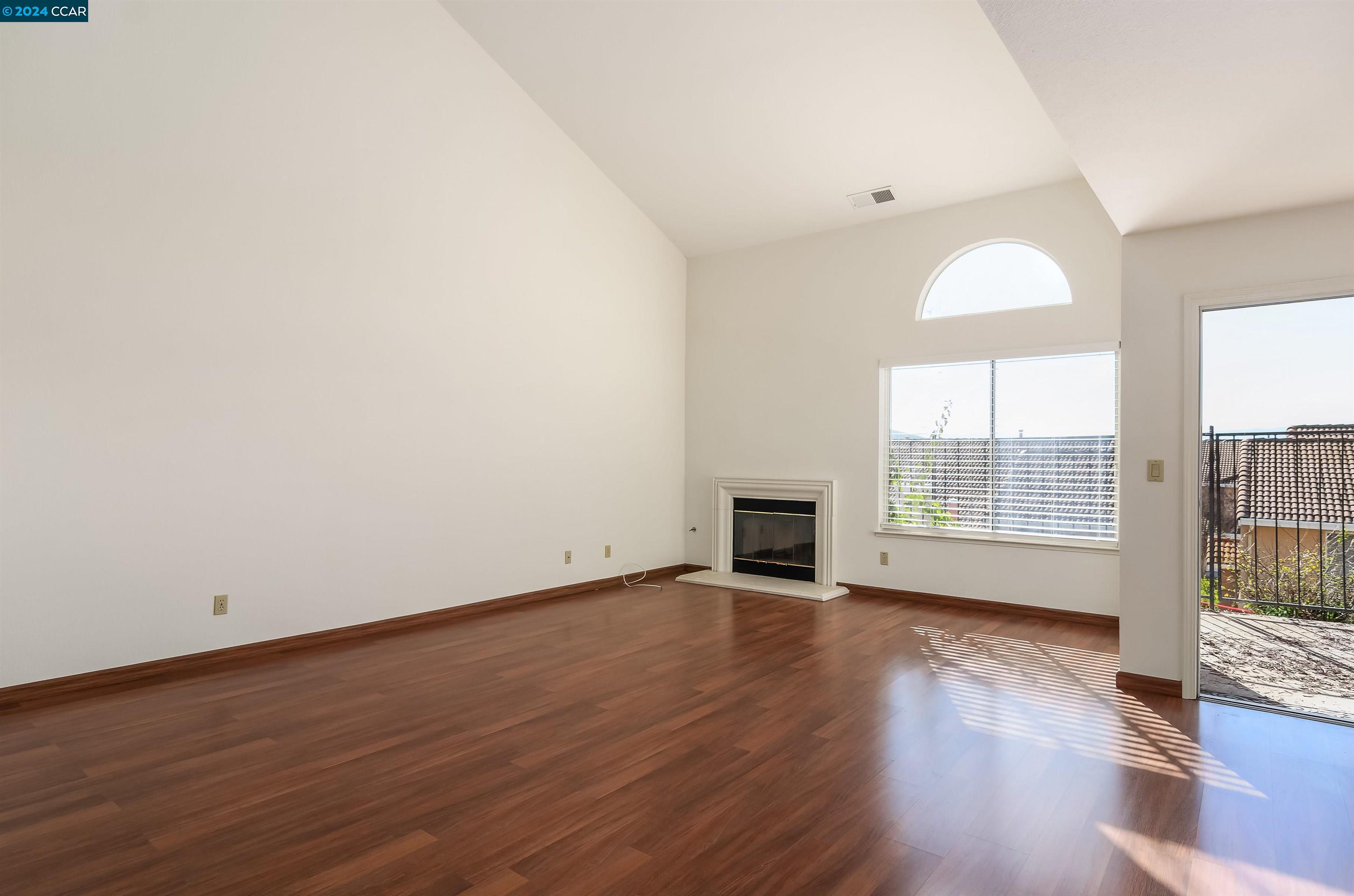 4392 Conejo Dr
