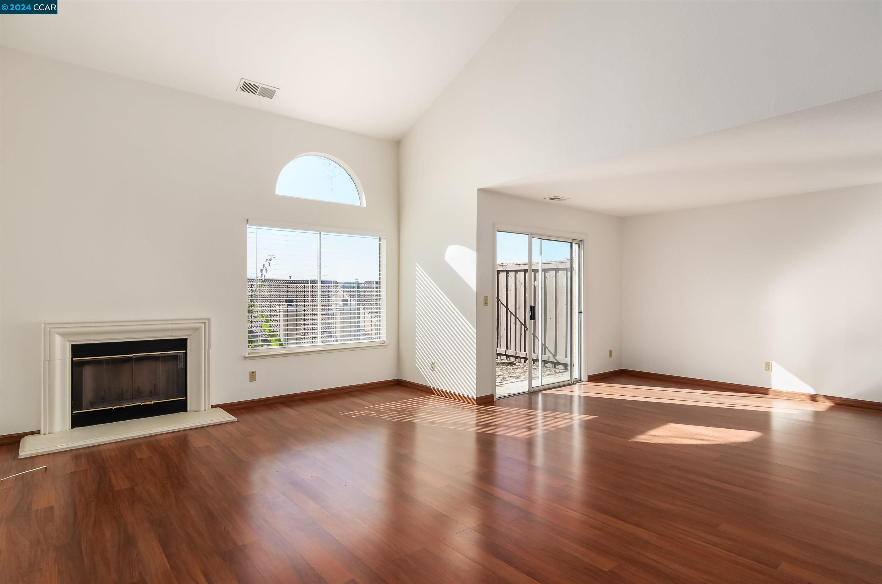 4392 Conejo Dr